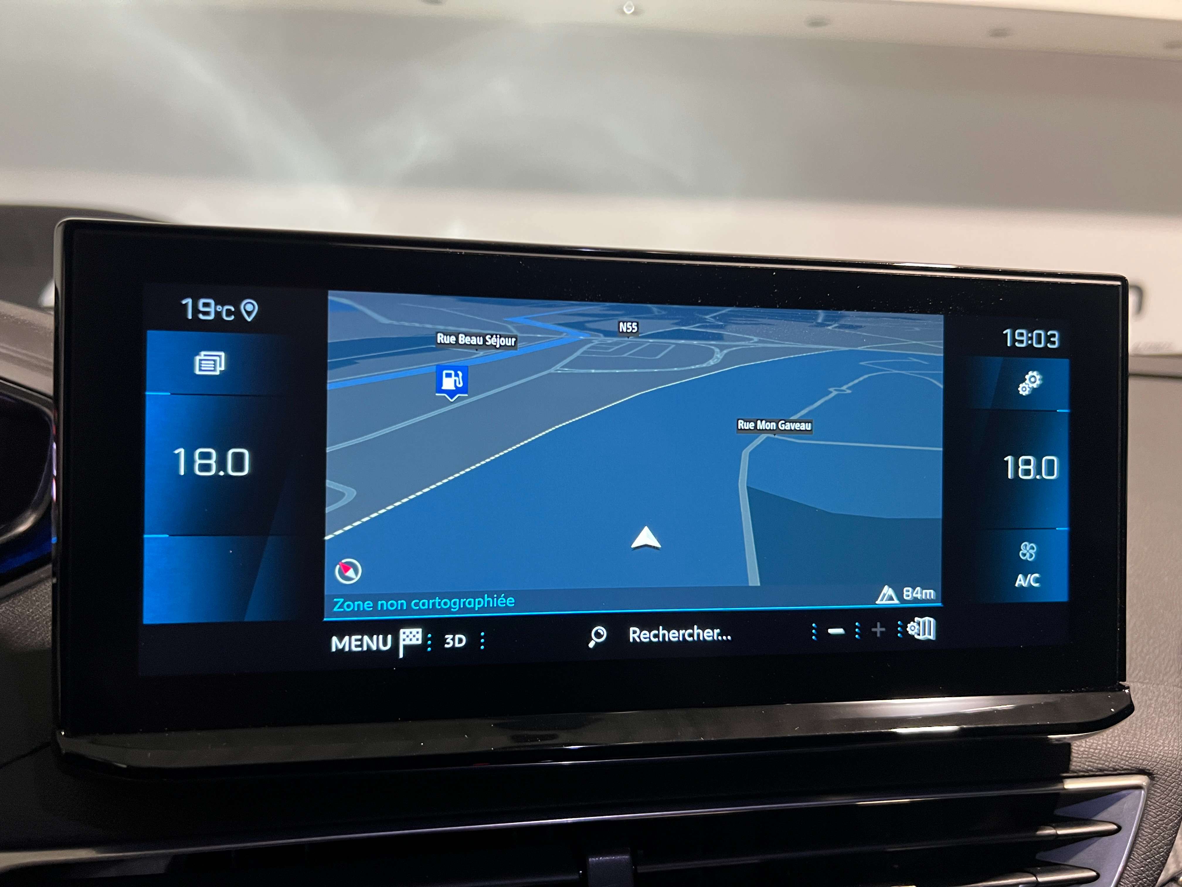 Peugeot 3008 1.2i Allure/GPS/FULL LED/ CARPLAY/PDC AV+ARR+CAM/