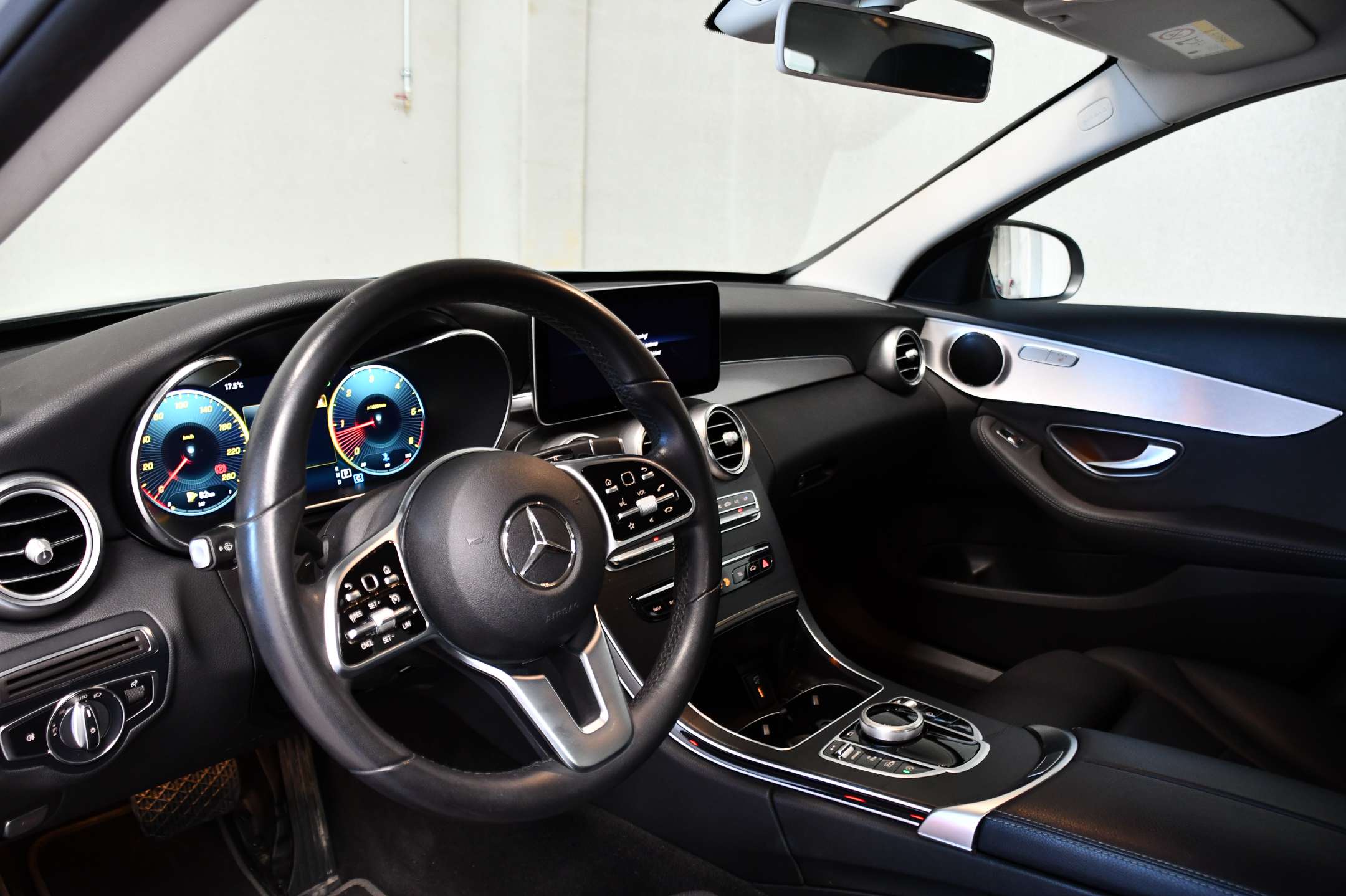 Mercedes-Benz C 200 Buisness l Carplay l Camera l Zetelverw. l Cruise