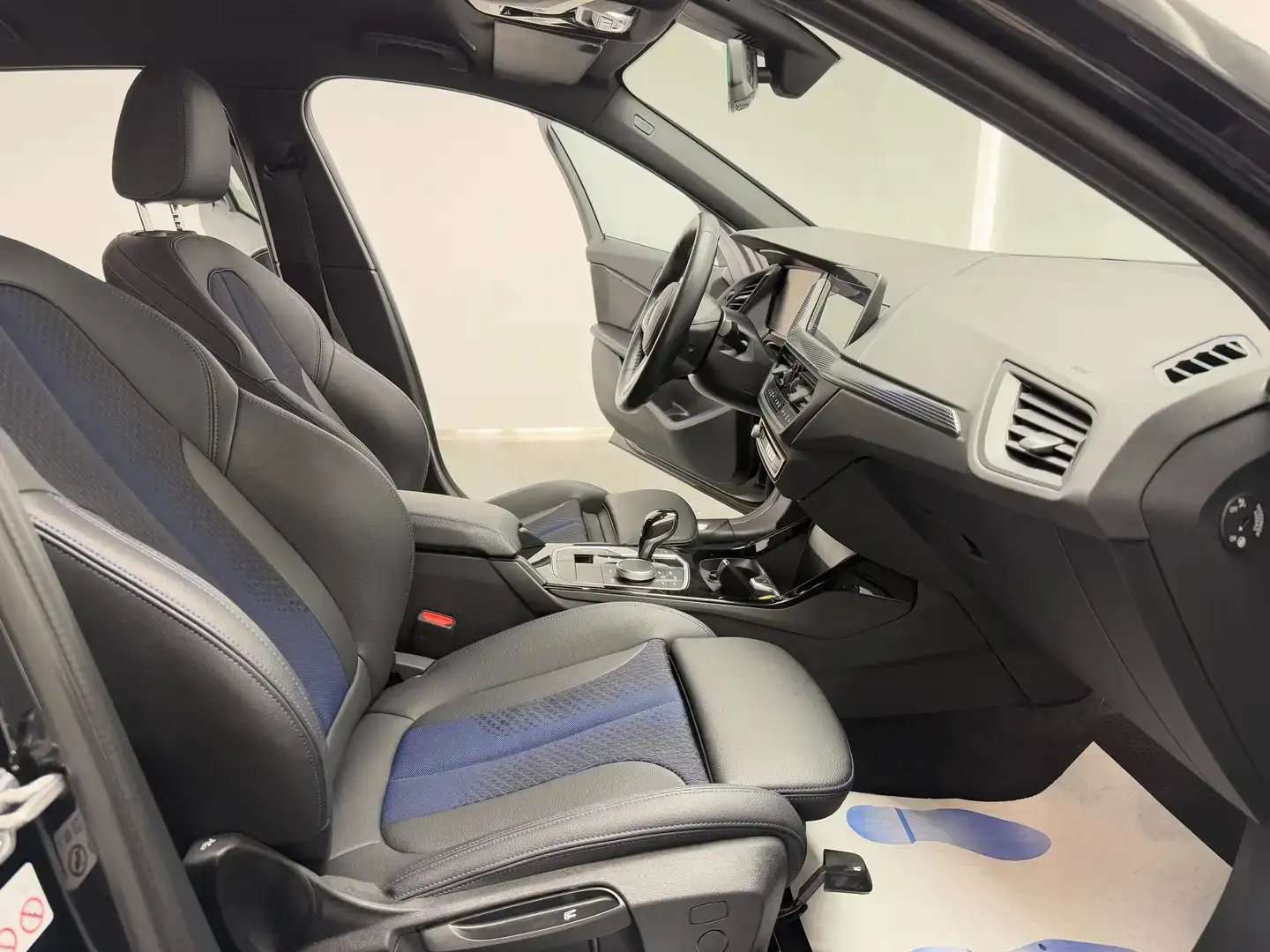 BMW 116 iA *38 000KM*PACK M*LED AMBIANCE*CARPLAY*GARANTIE*