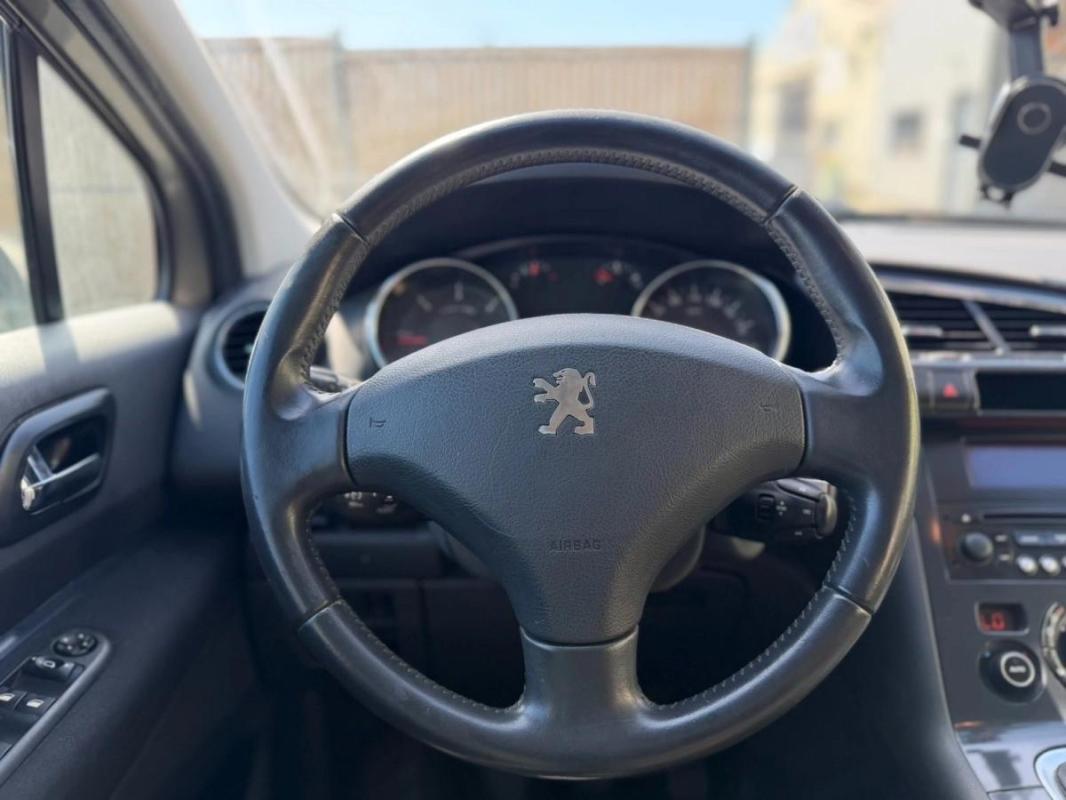 Peugeot 3008 GENERATION-I 1.6 HDI 110 RADAR DE RECUL - CLIMATISATION AUTOMATIQUE RIEN A PREVOIR