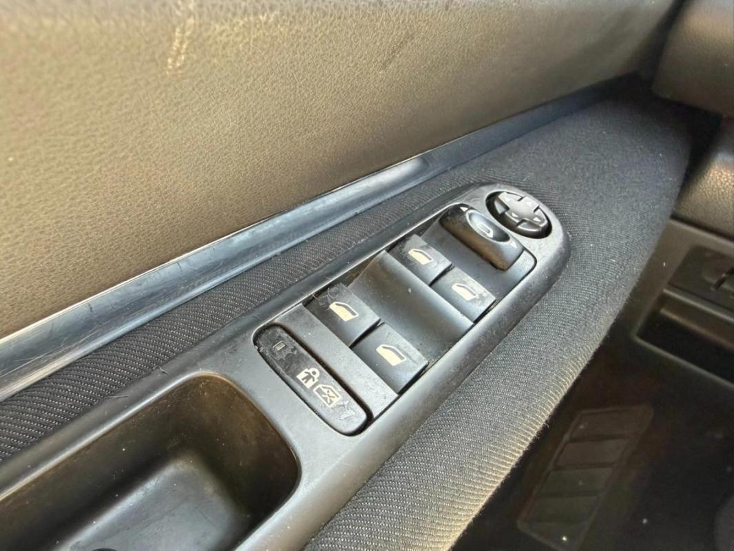 Peugeot 3008 GENERATION-I 1.6 HDI 110 RADAR DE RECUL - CLIMATISATION AUTOMATIQUE RIEN A PREVOIR