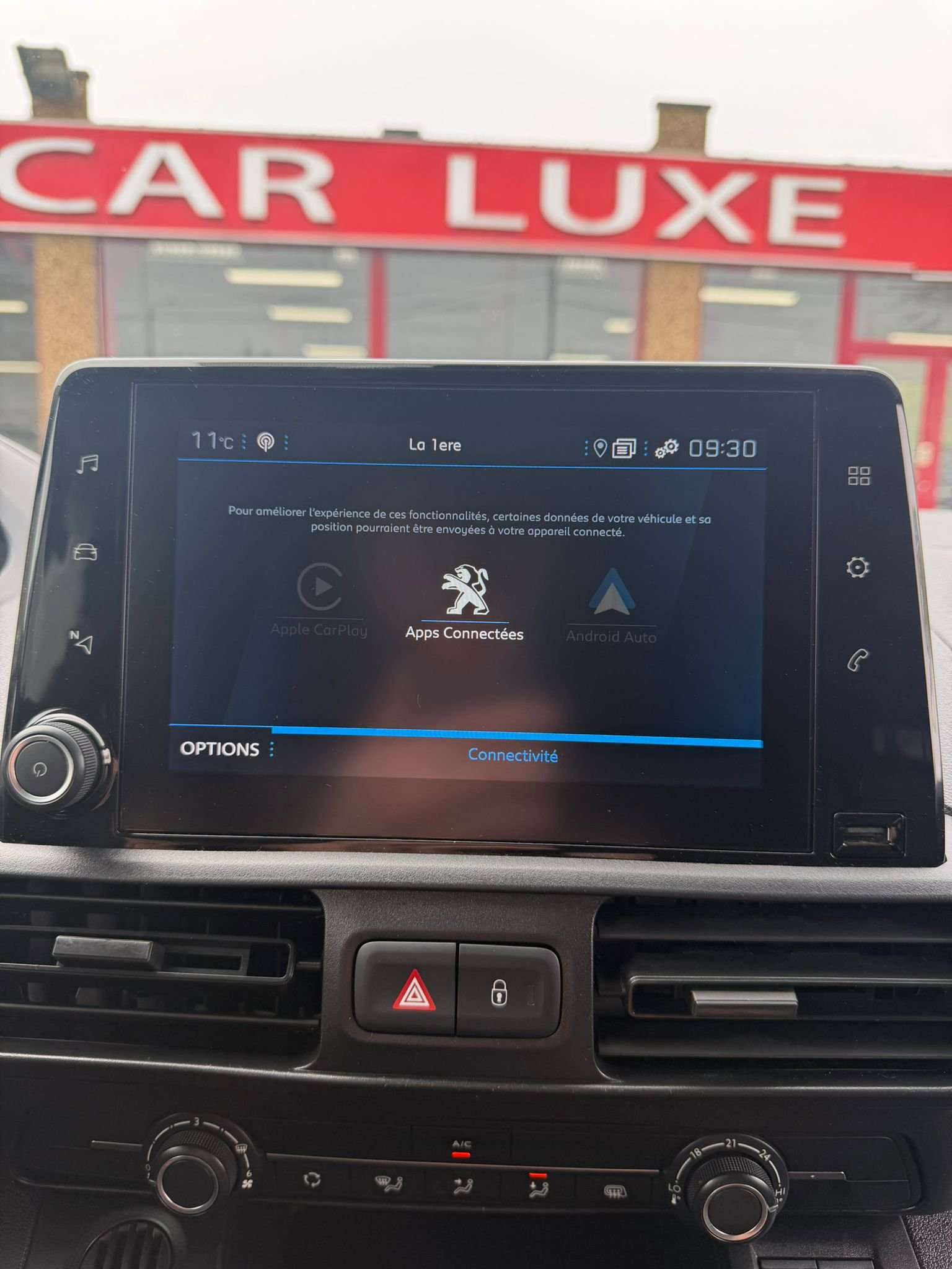 Peugeot Partner 1.2 ESSENCE GPS 3 PLACES UTILITAIRE TVAC