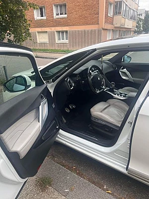 Citroen Ds5 ANNONCE EN LIGNE VEHICULE DISPONIBLE ** ****** PAS DE FRAIS