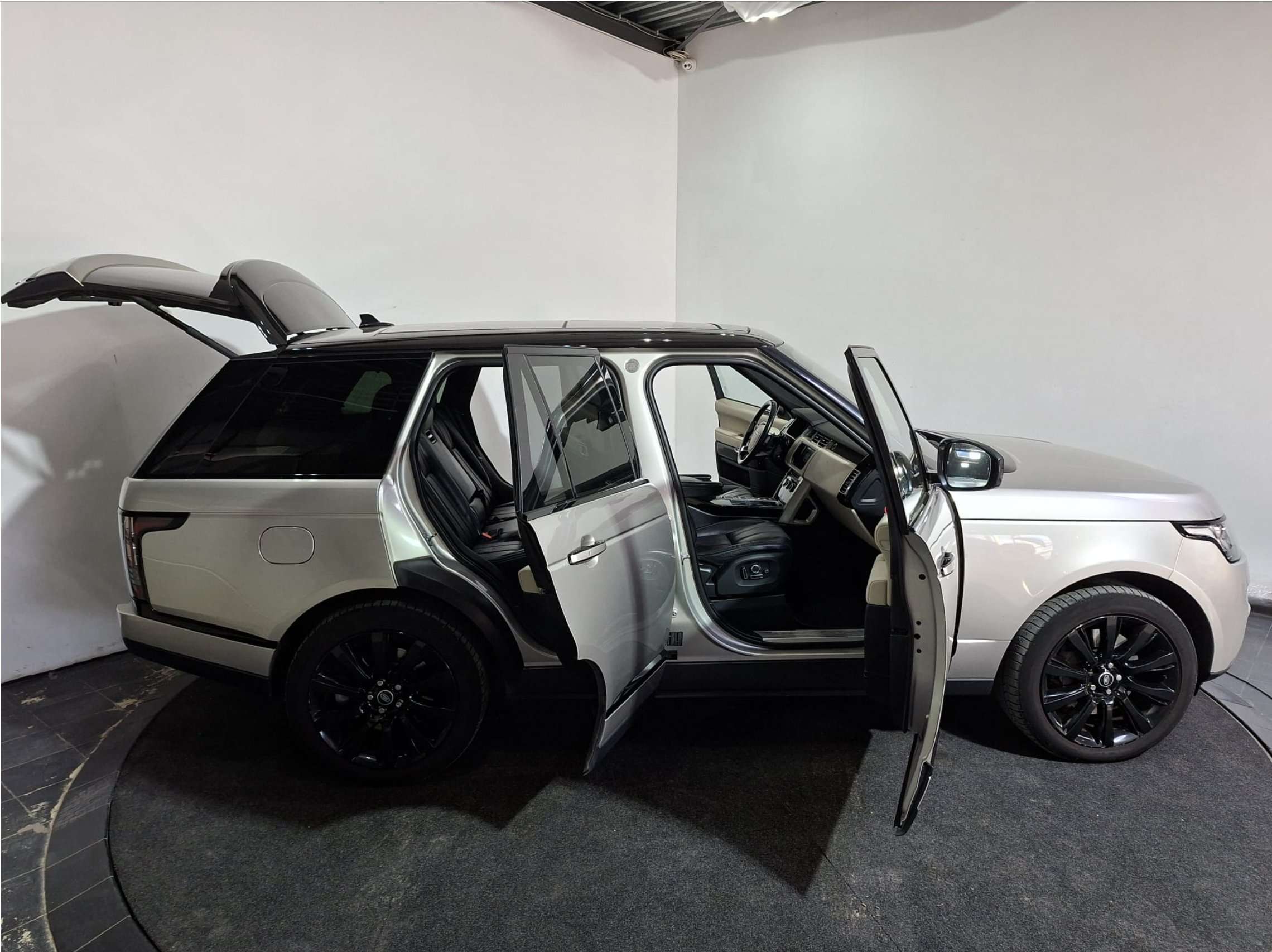 Land Rover Range Rover VOGUE 3.0 cc diesel hybride I leder I  pano dak I camera I automaat I