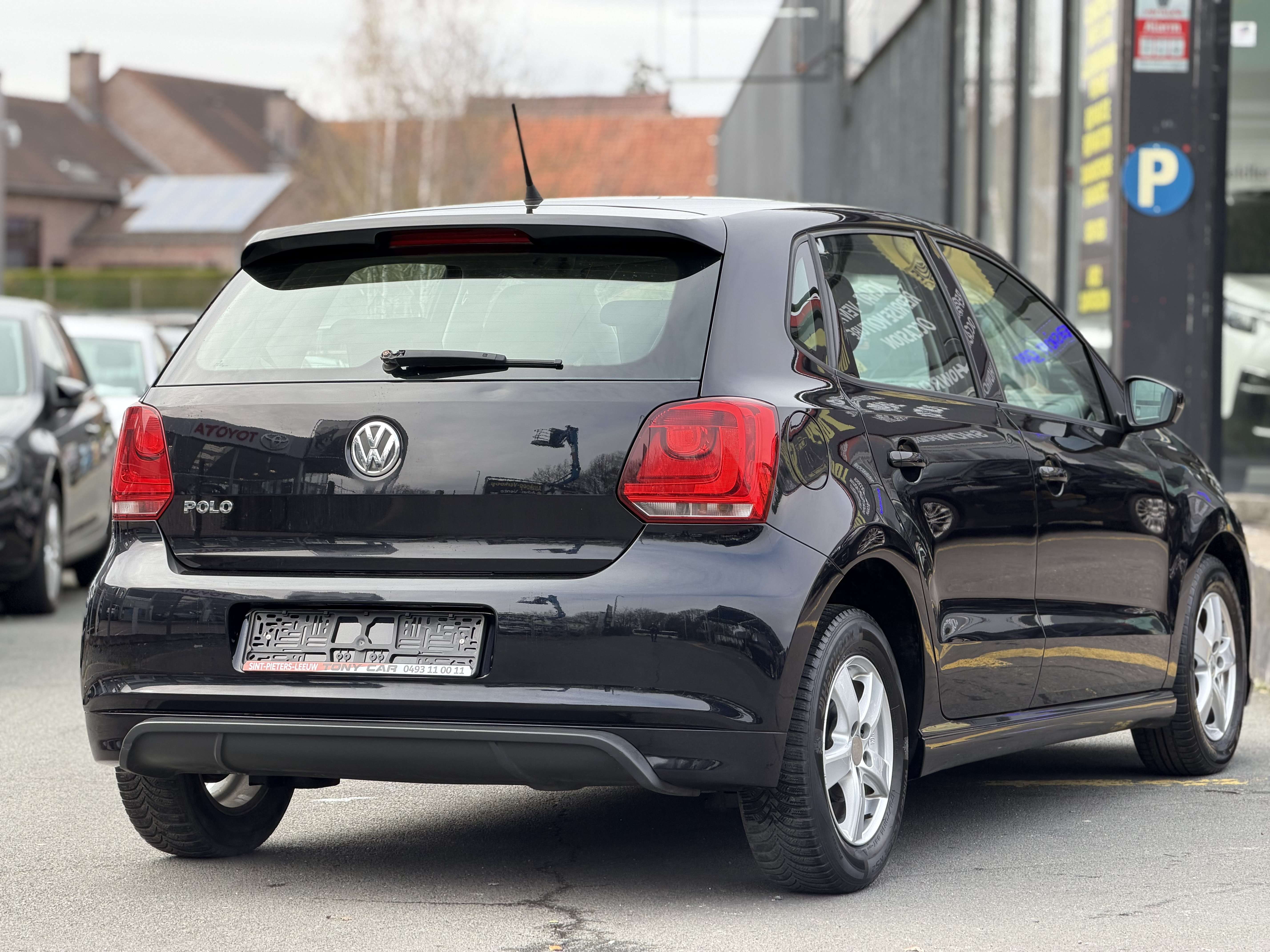 Volkswagen Polo Kit R*1.2i Black Edition*A/C*xénon*LED*USB*