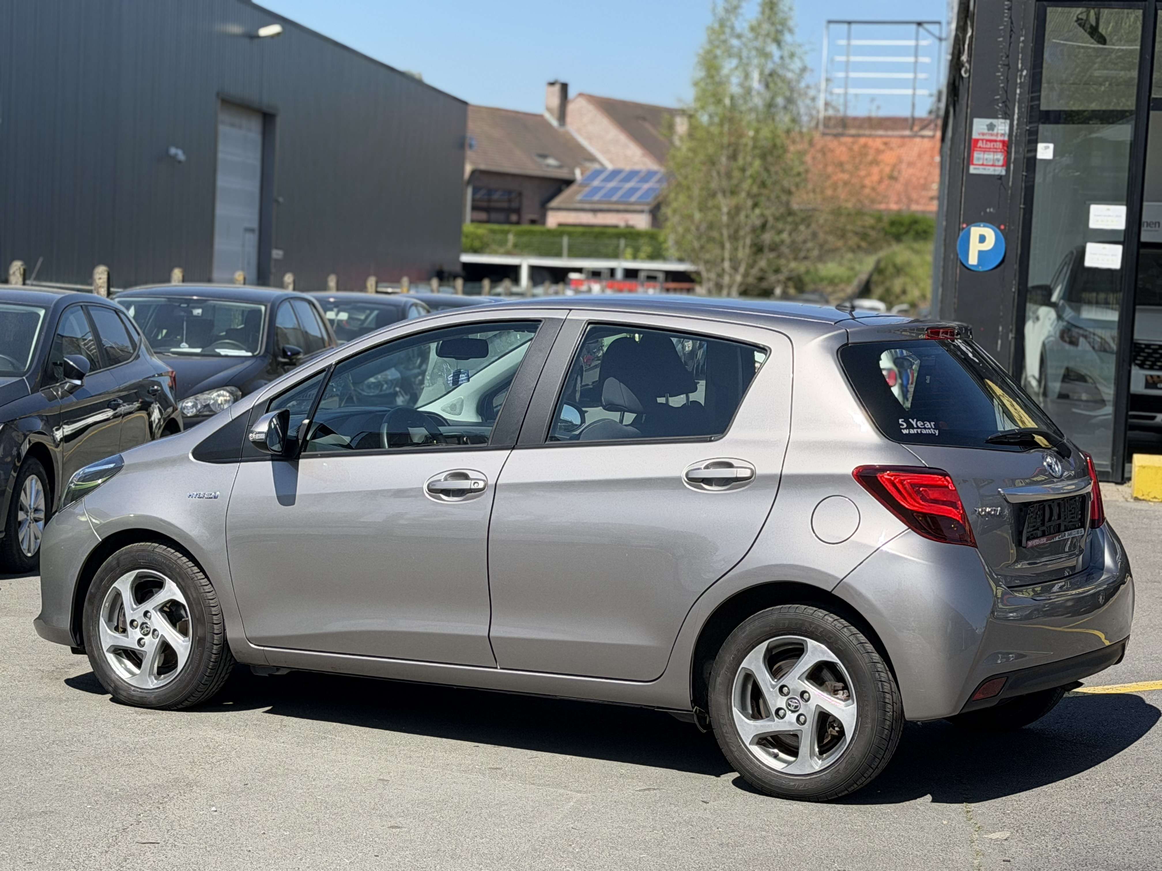 Toyota Yaris 1.5 Hybrid*Boîte Auto*NAVI*CAMERA*USB*JANTES