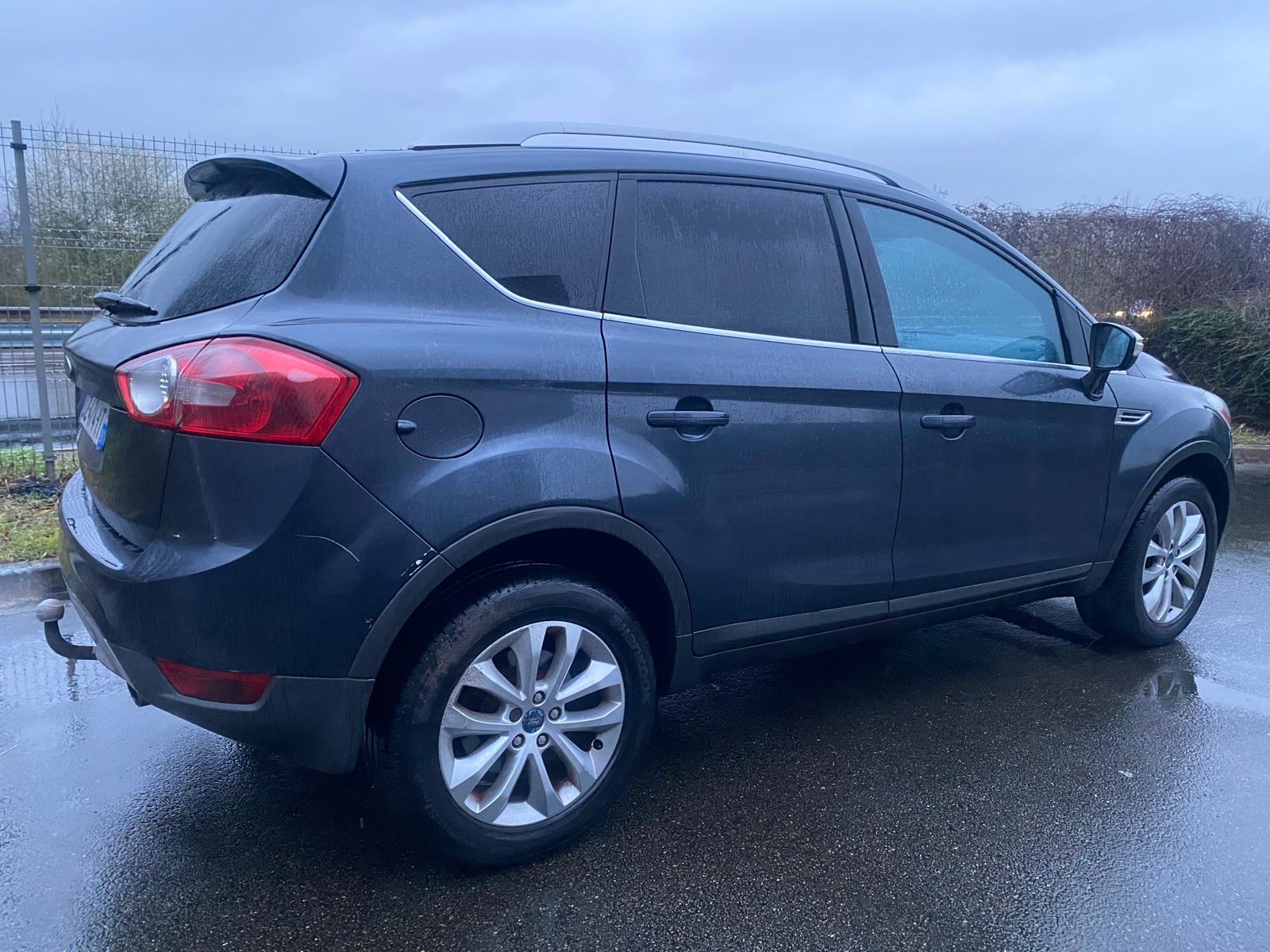 Ford Kuga FORD KUGA 2.0 Tdci 136 TITANIUM DPF 4x4