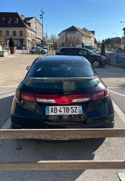 Honda Civic VIII 2.2 I-CTDI 140 SPORT