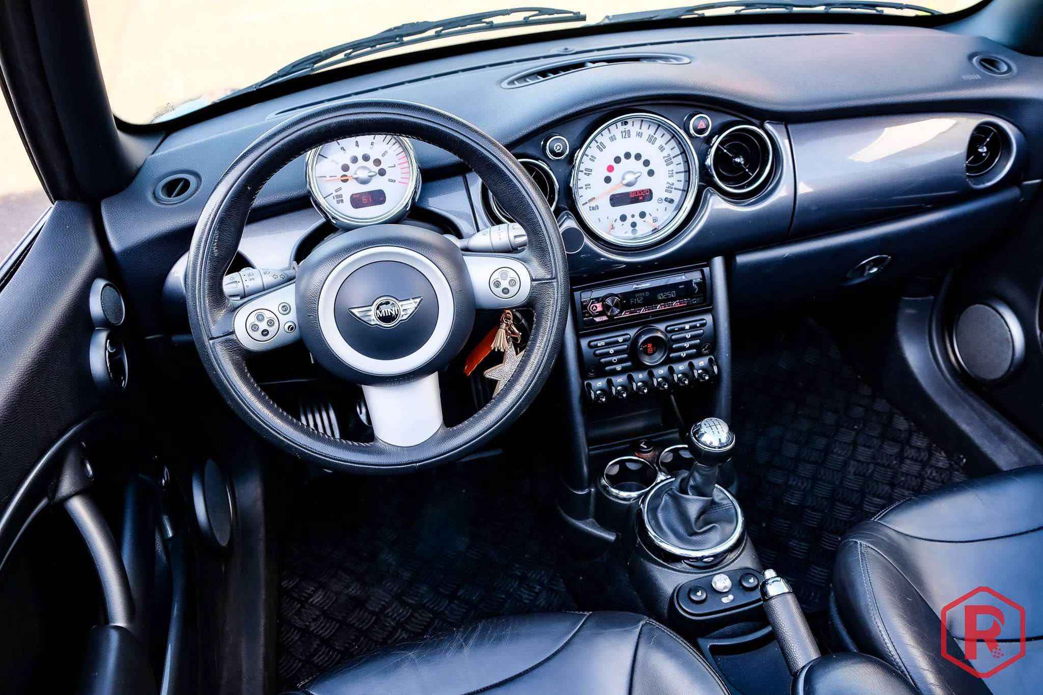 MINI Cooper S Cabrio 170pk Zetelverwarming Bluetooth Euro4 R52