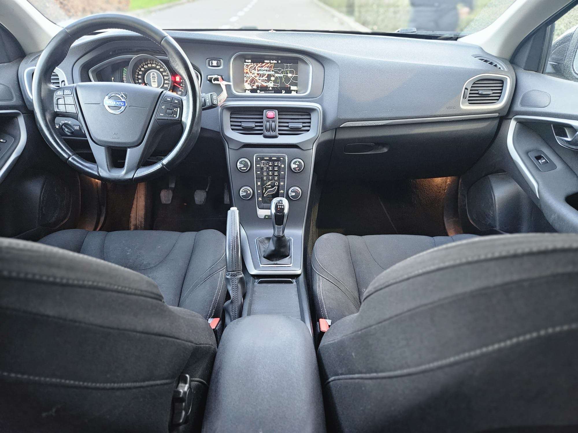 Volvo V40 Cross Country ** 1.6 T4 - Sport - 1 owner - Carpass **