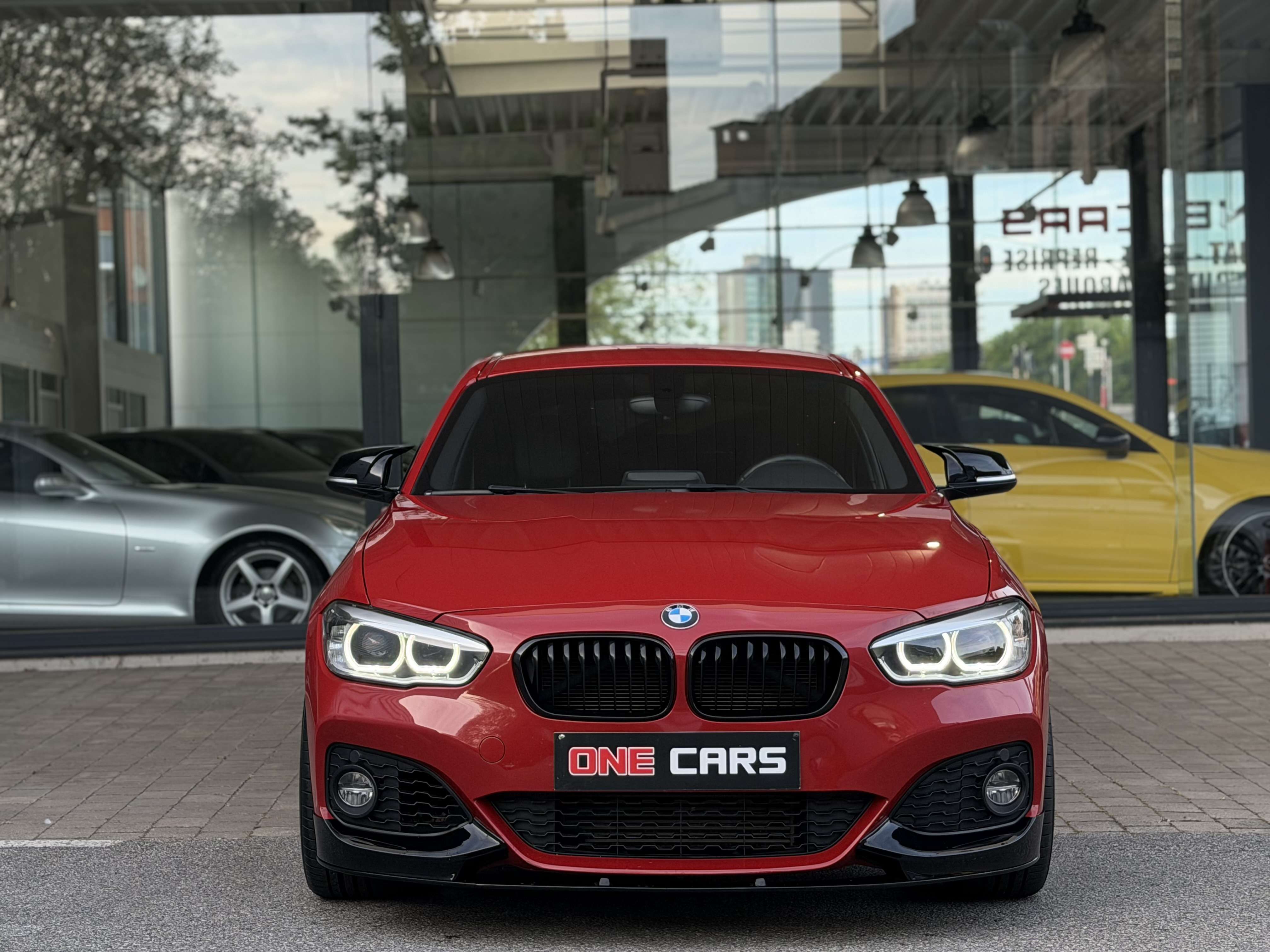 BMW 116 i "PACK M" BIXENON-CUIR BACQUET-GPS-JA18P-GARANTIE