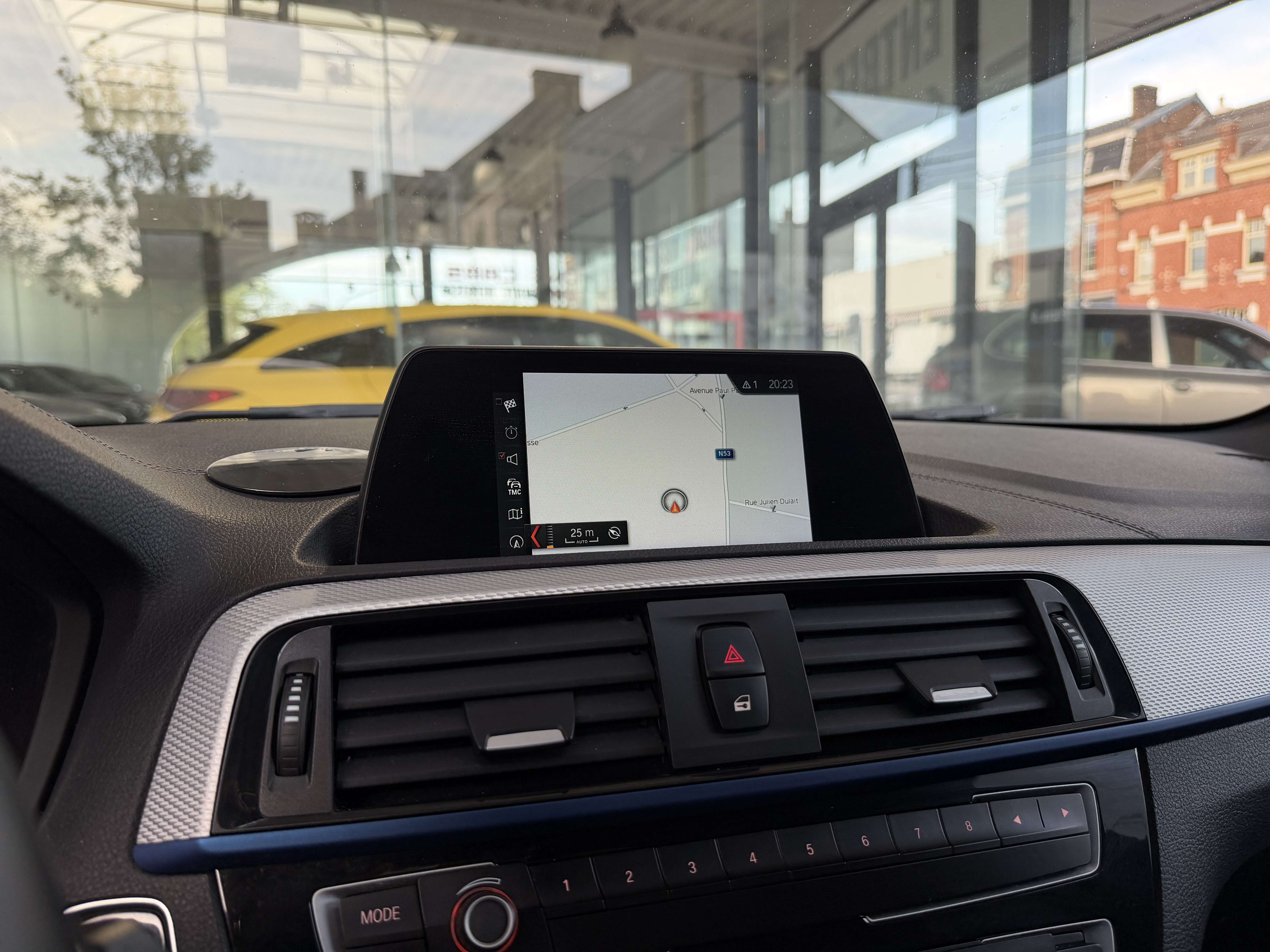 BMW 116 i "PACK M" BIXENON-CUIR BACQUET-GPS-JA18P-GARANTIE