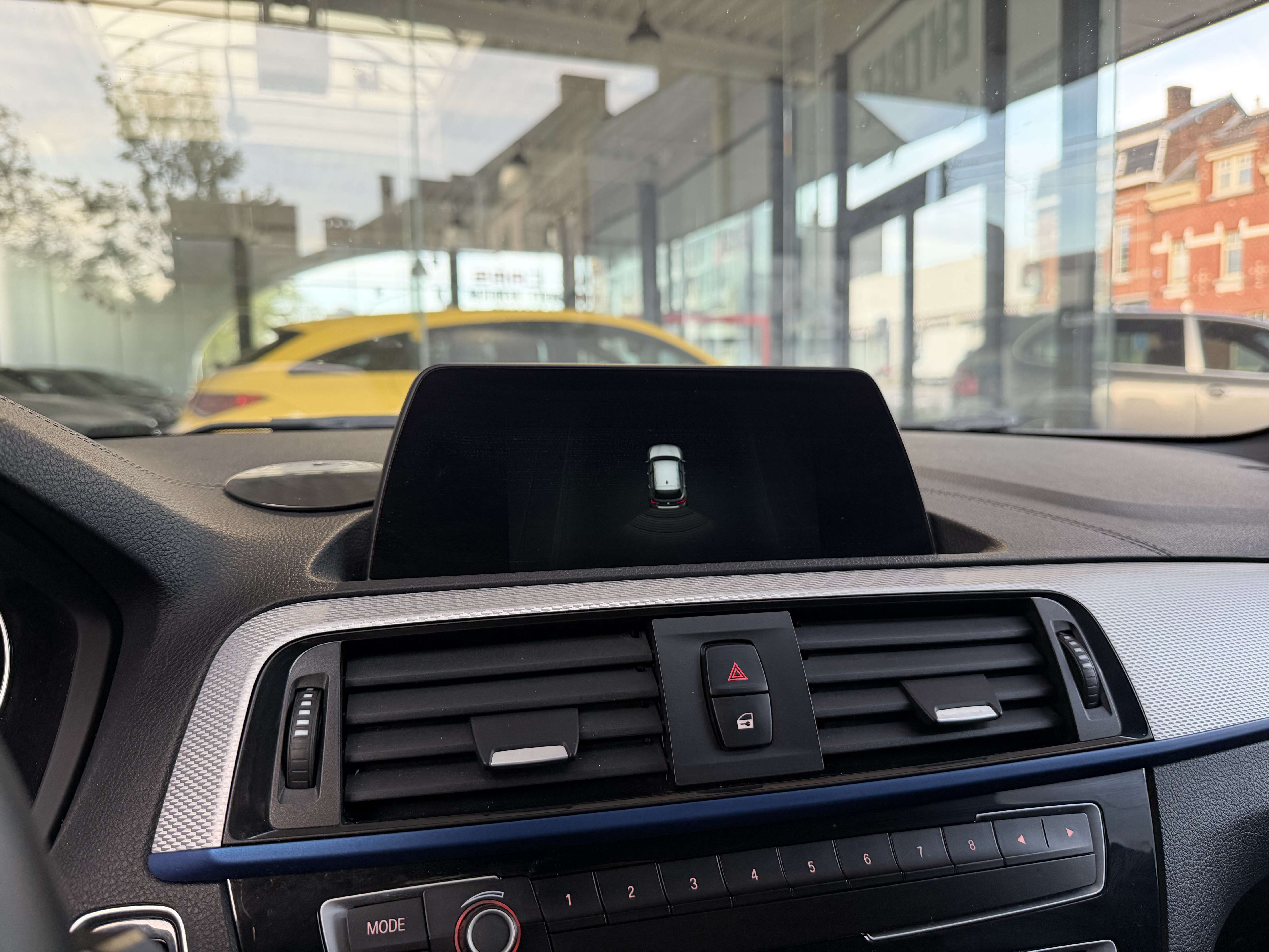 BMW 116 i "PACK M" BIXENON-CUIR BACQUET-GPS-JA18P-GARANTIE
