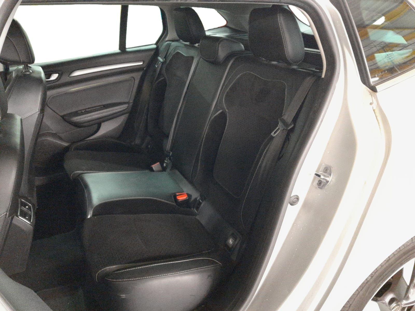 Renault Megane IV ESTATE 1.3 TCE 160 FAP INTENS