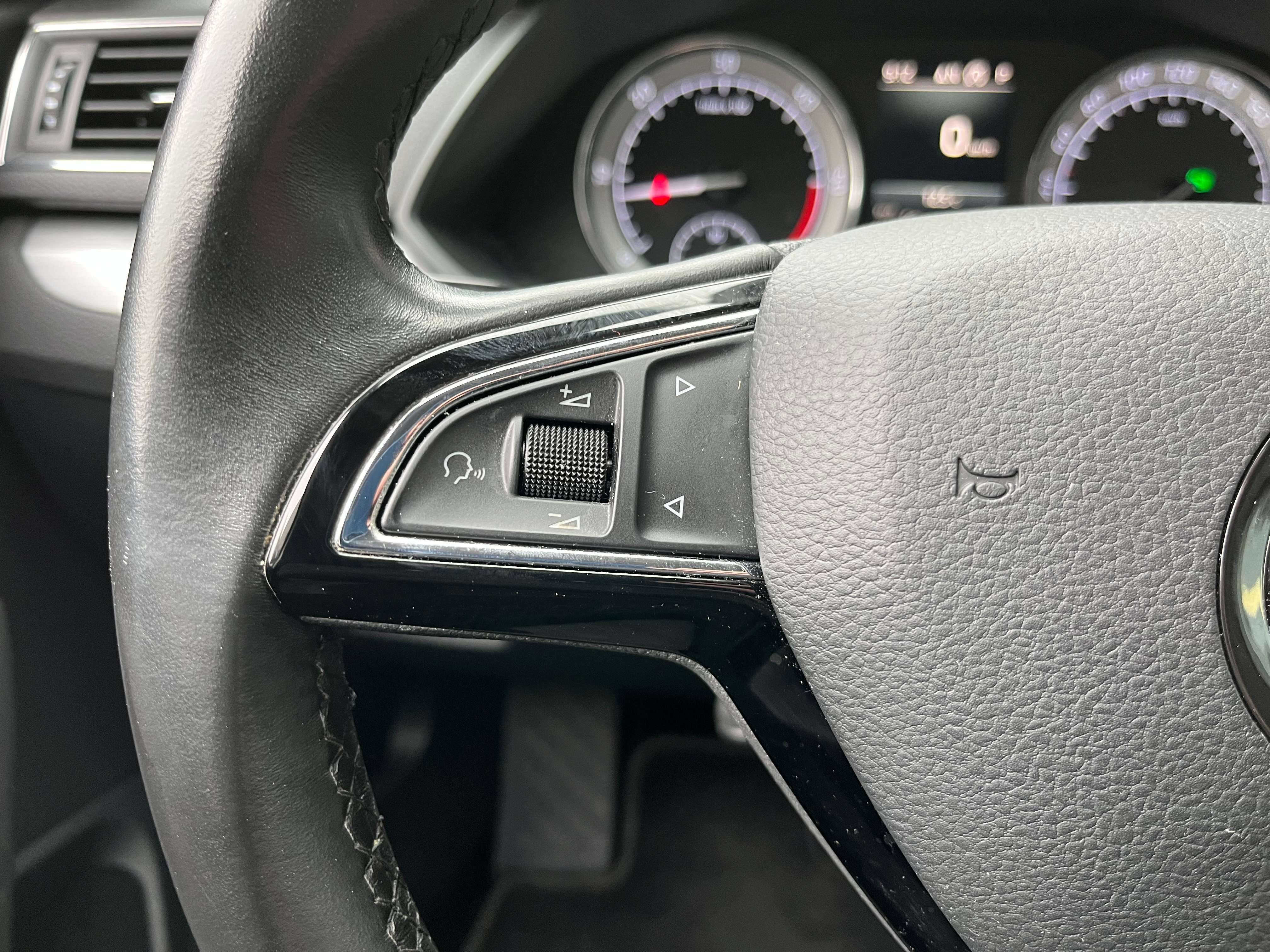 Skoda Superb Superb Combi 1.6 CR TDi Ambition DSG