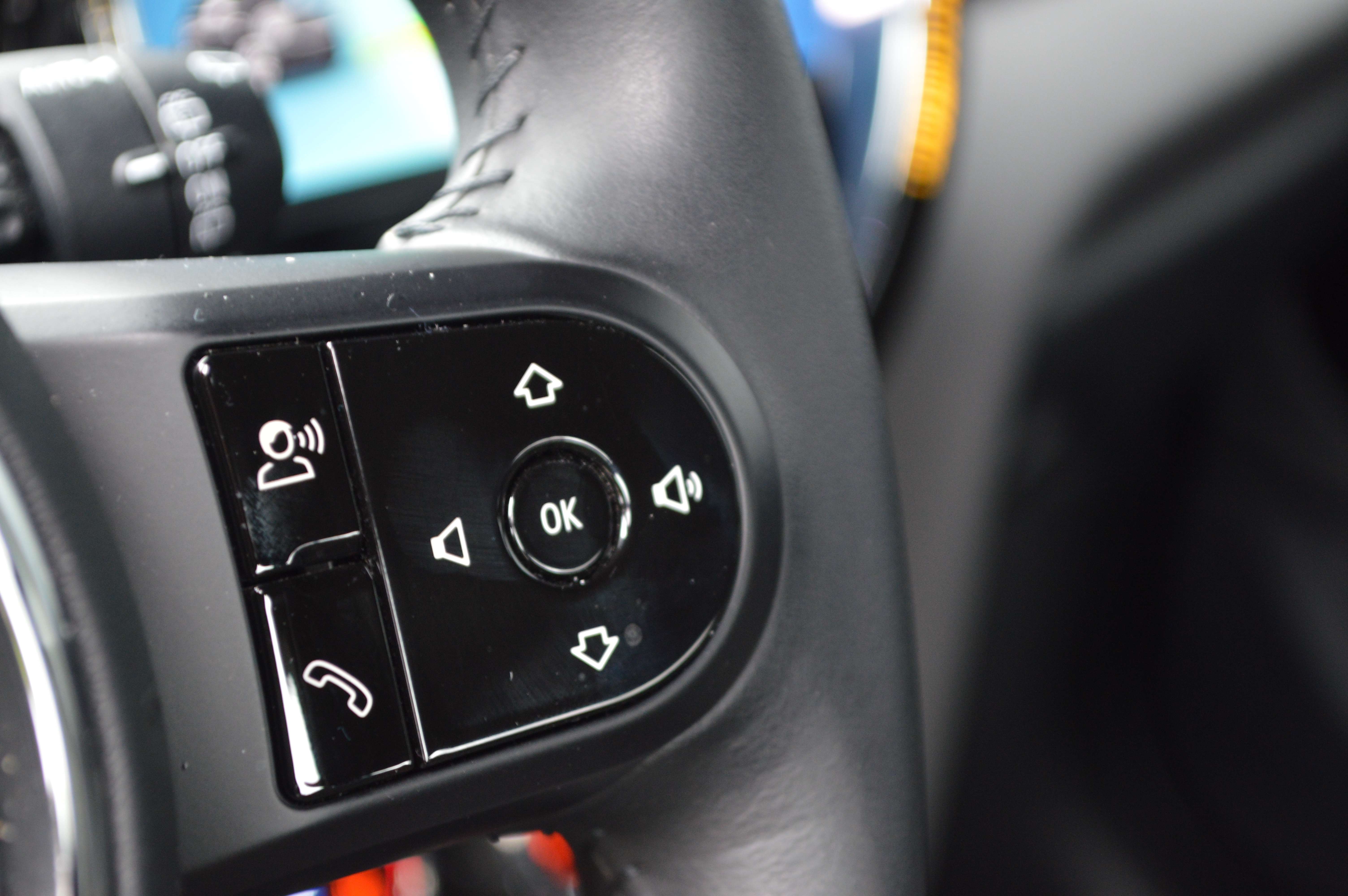 MINI One 🔴🆕🔴1HND LED CARPLAY GPS GARANTIE