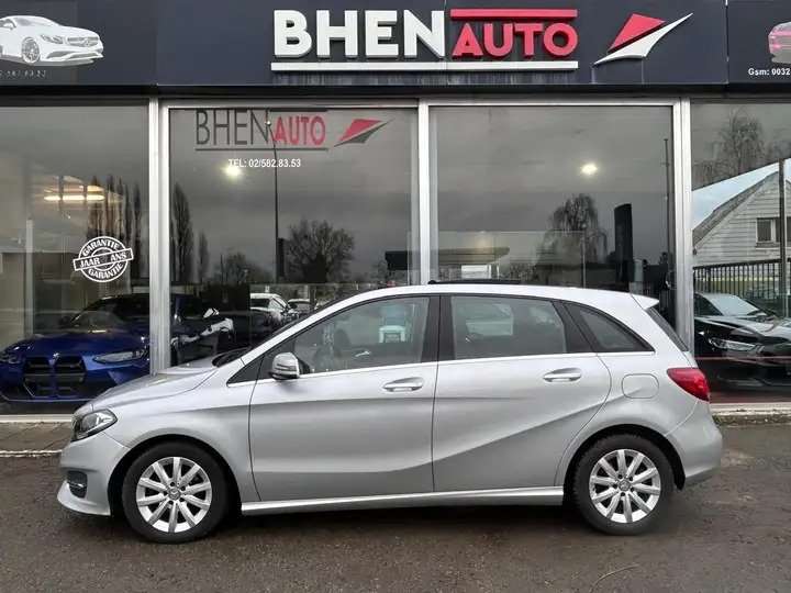 Mercedes-Benz B 180 d/TOIT PANO/NAVI/CAMERA/GARANTIE 12 MOIS