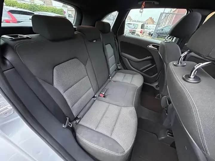 Mercedes-Benz B 180 d/TOIT PANO/NAVI/CAMERA/GARANTIE 12 MOIS