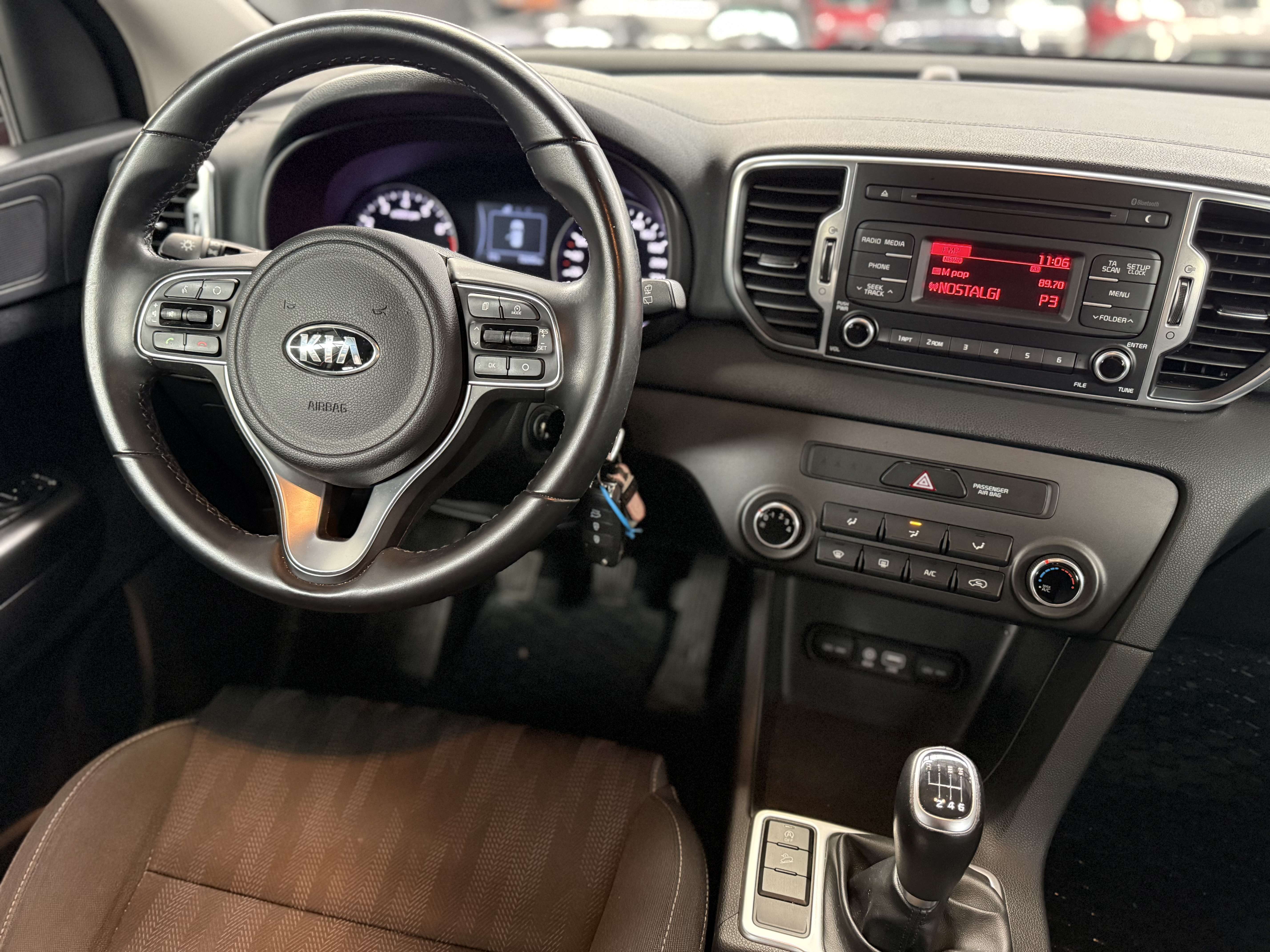 Kia Sportage 1.6i * 1ER PROP * RADIO * CLIM * BLUETOOTH * GARANTIE