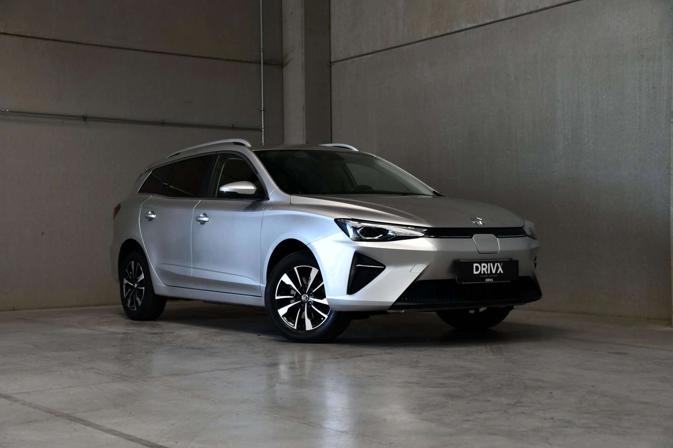 MG MG5 61 kWh l Long Range l Carplay l ACC l DAB l Zetelverw.