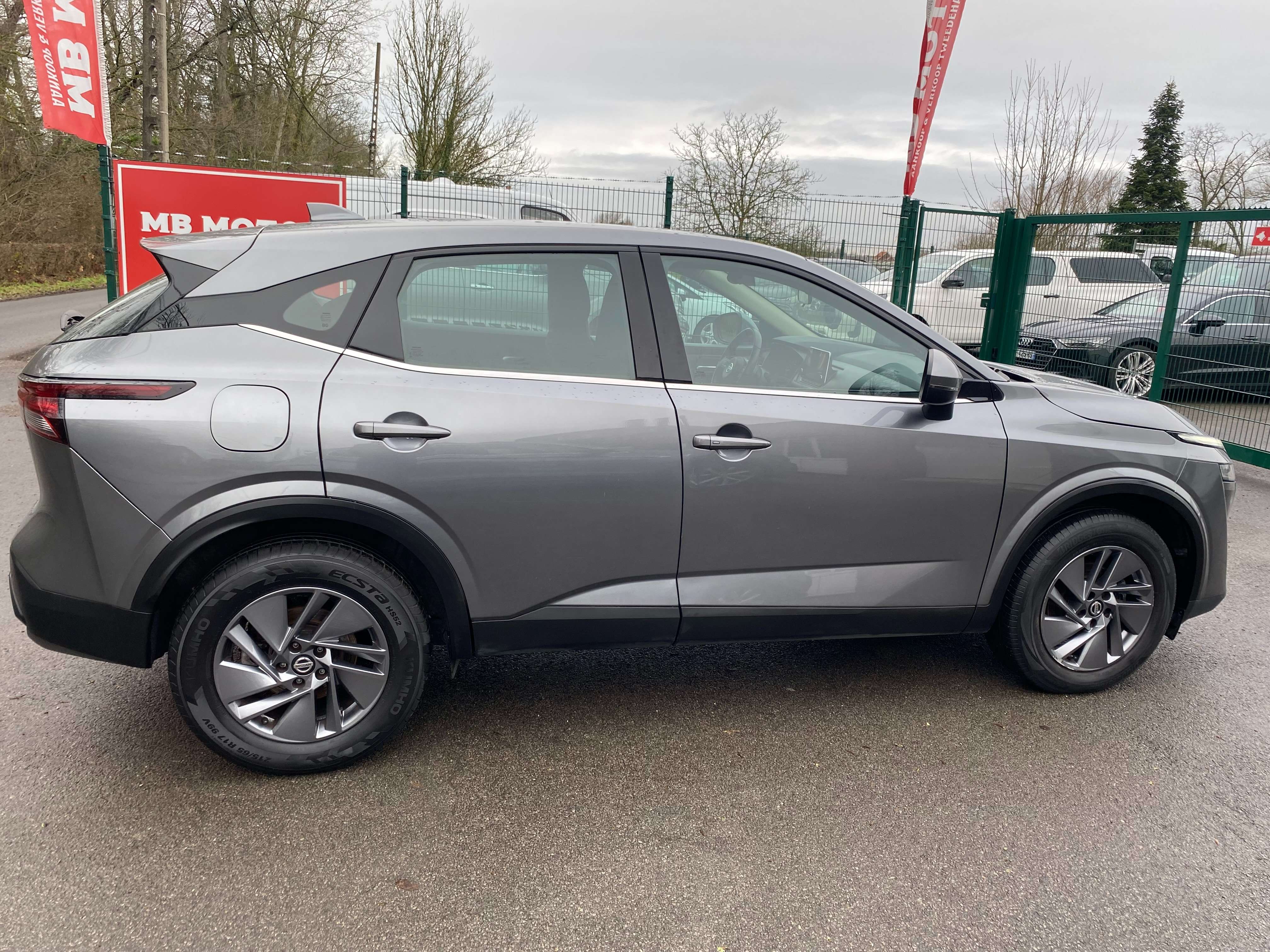 Nissan Qashqai 1.3 BUSINESS EDITION XTRON