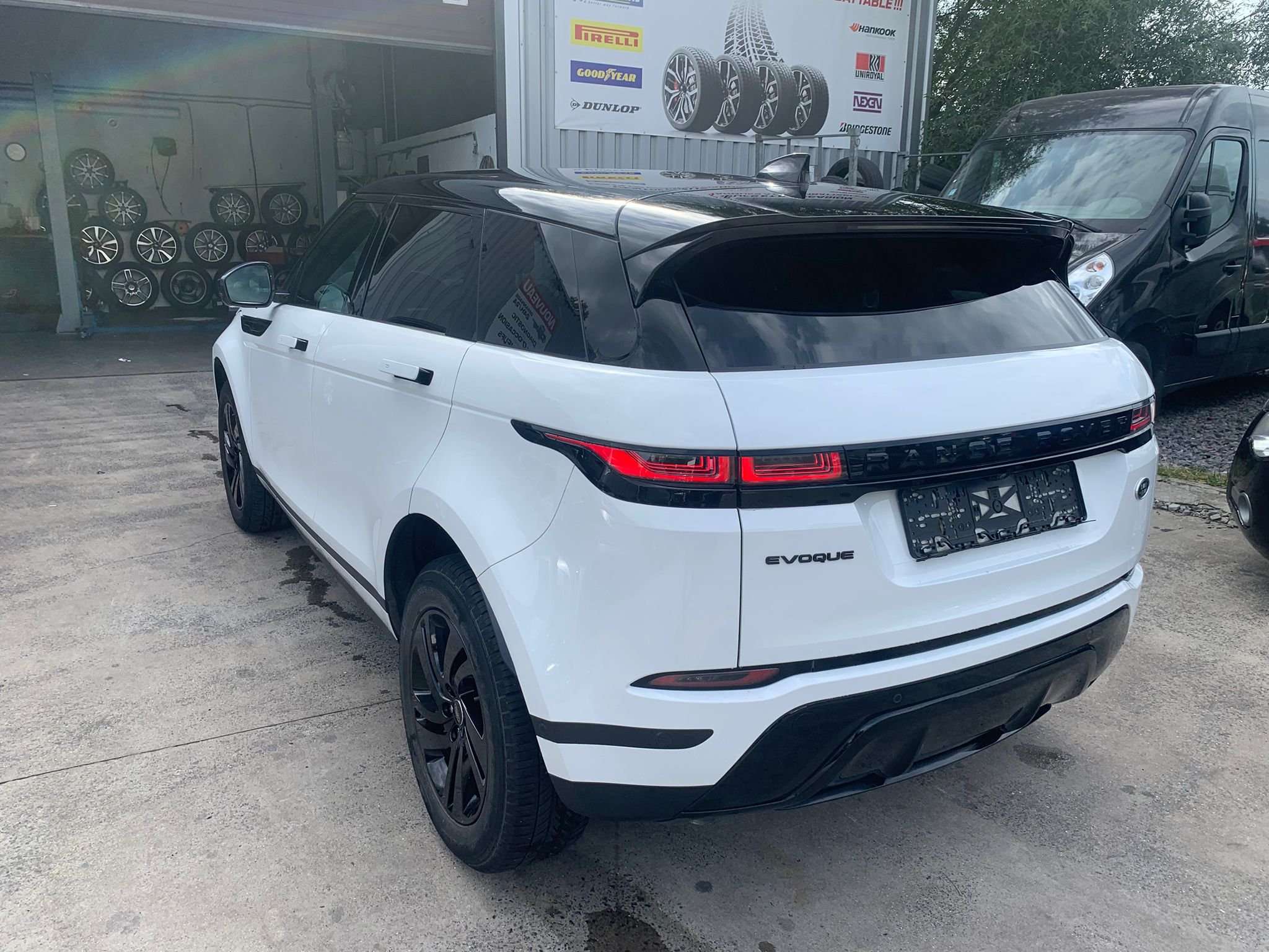 Land Rover Range Rover Evoque Evoque 2.0 TD4 MHEV 2WD D165 R-Dynamic