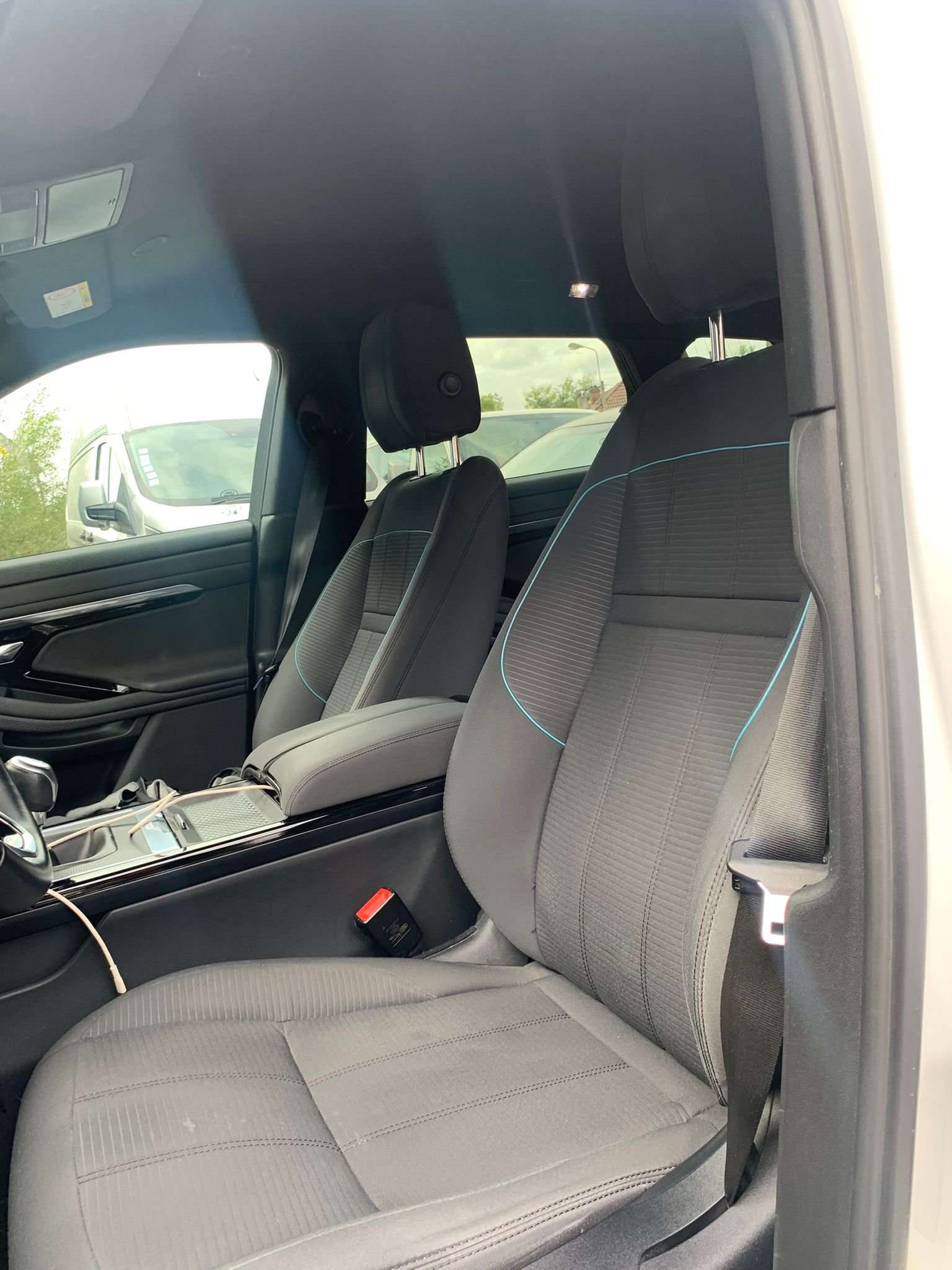 Land Rover Range Rover Evoque Evoque 2.0 TD4 MHEV 2WD D165 R-Dynamic