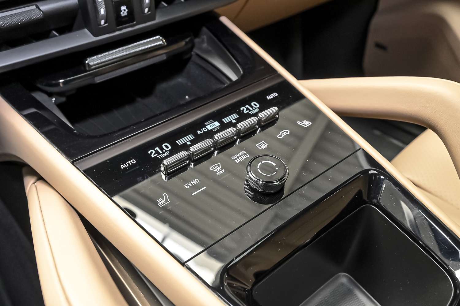 Porsche Cayenne Cayenne E-Hybrid 3.0 Turbo V6 (346 kW)