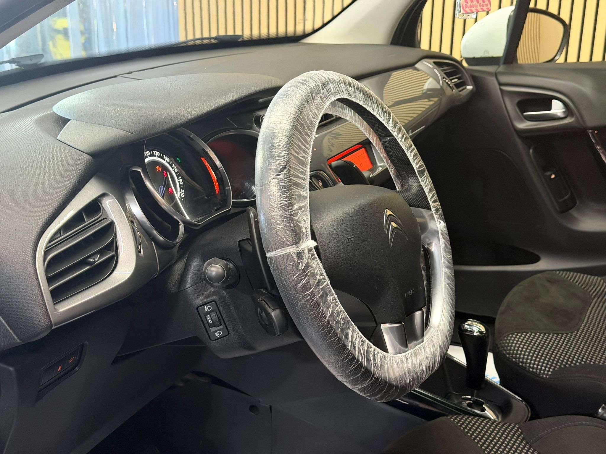 Citroen C3 1.2i Exclusive * GARANTIE 12 MOIS * BOITE AUTO *