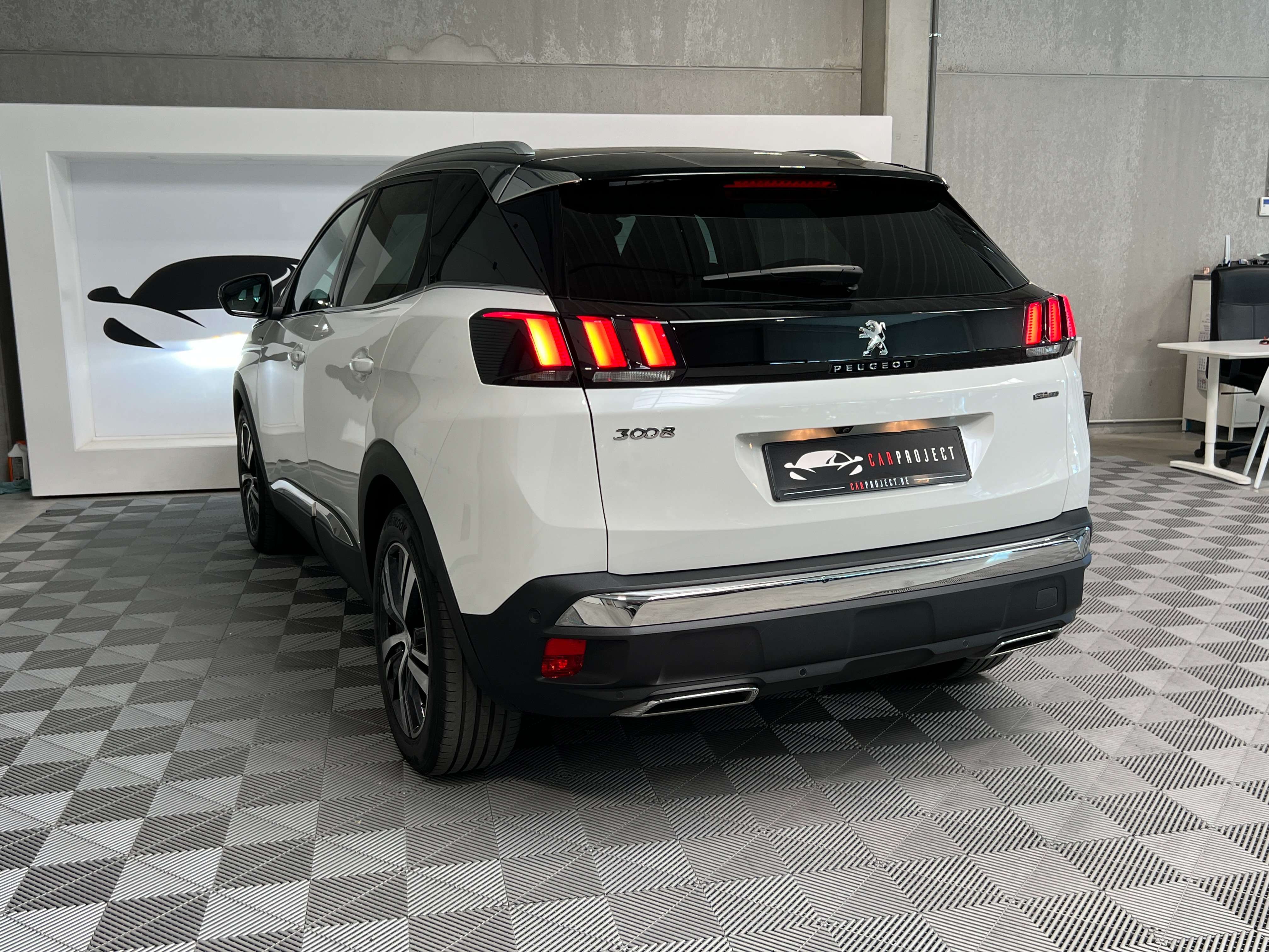 Peugeot 3008 3008 1.2i GT Line EAT8 FULL OPTION/GPS/TOIT PANO/CUIR/CAM 360/