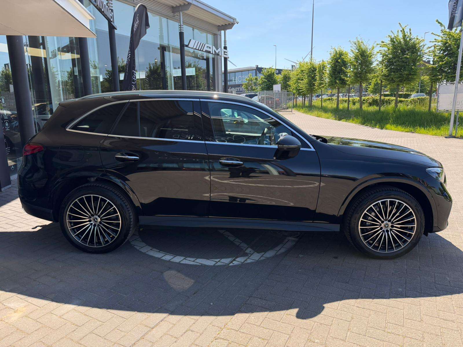Mercedes-Benz GLC 300 300e AMG Line Star Edition