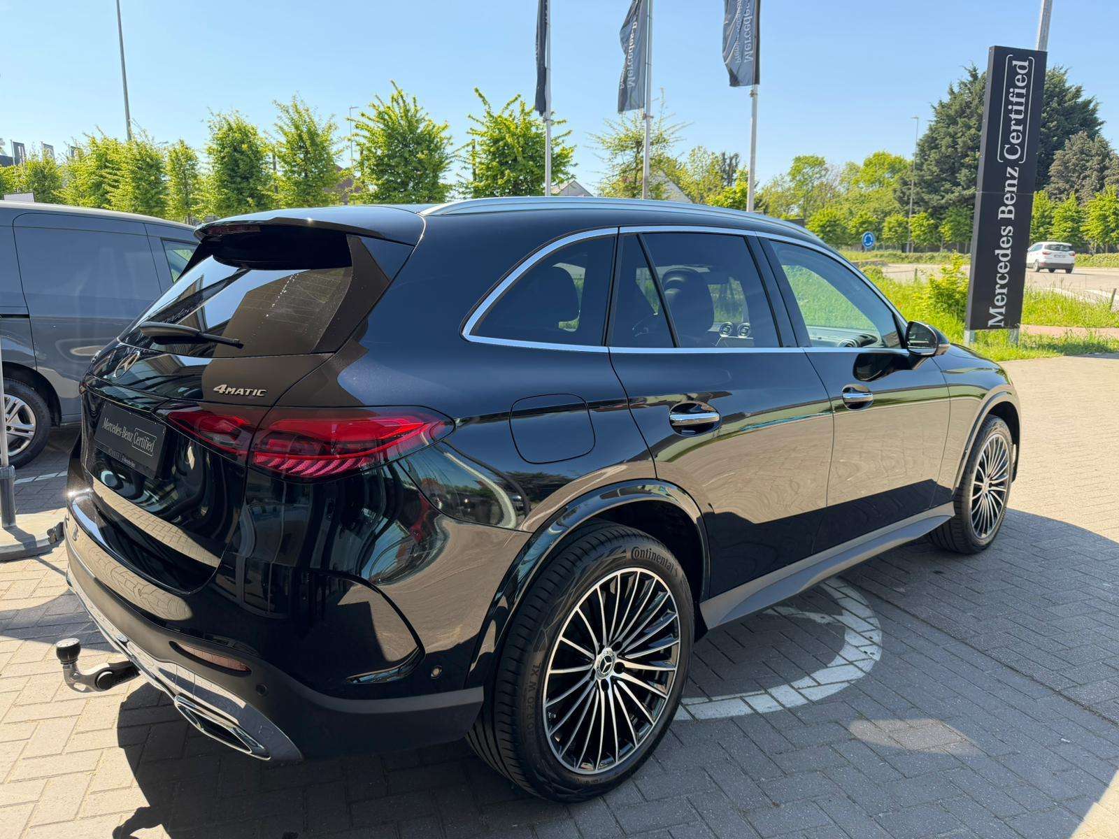 Mercedes-Benz GLC 300 300e AMG Line Star Edition