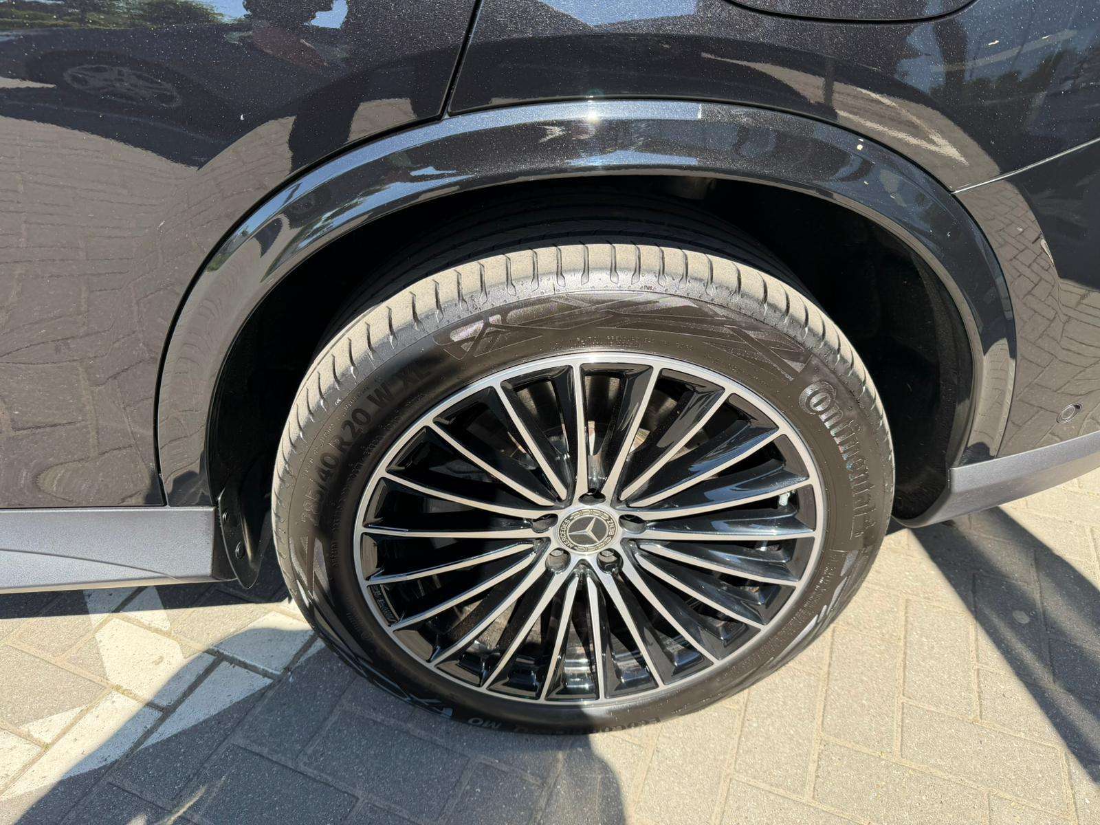 Mercedes-Benz GLC 300 300e AMG Line Star Edition