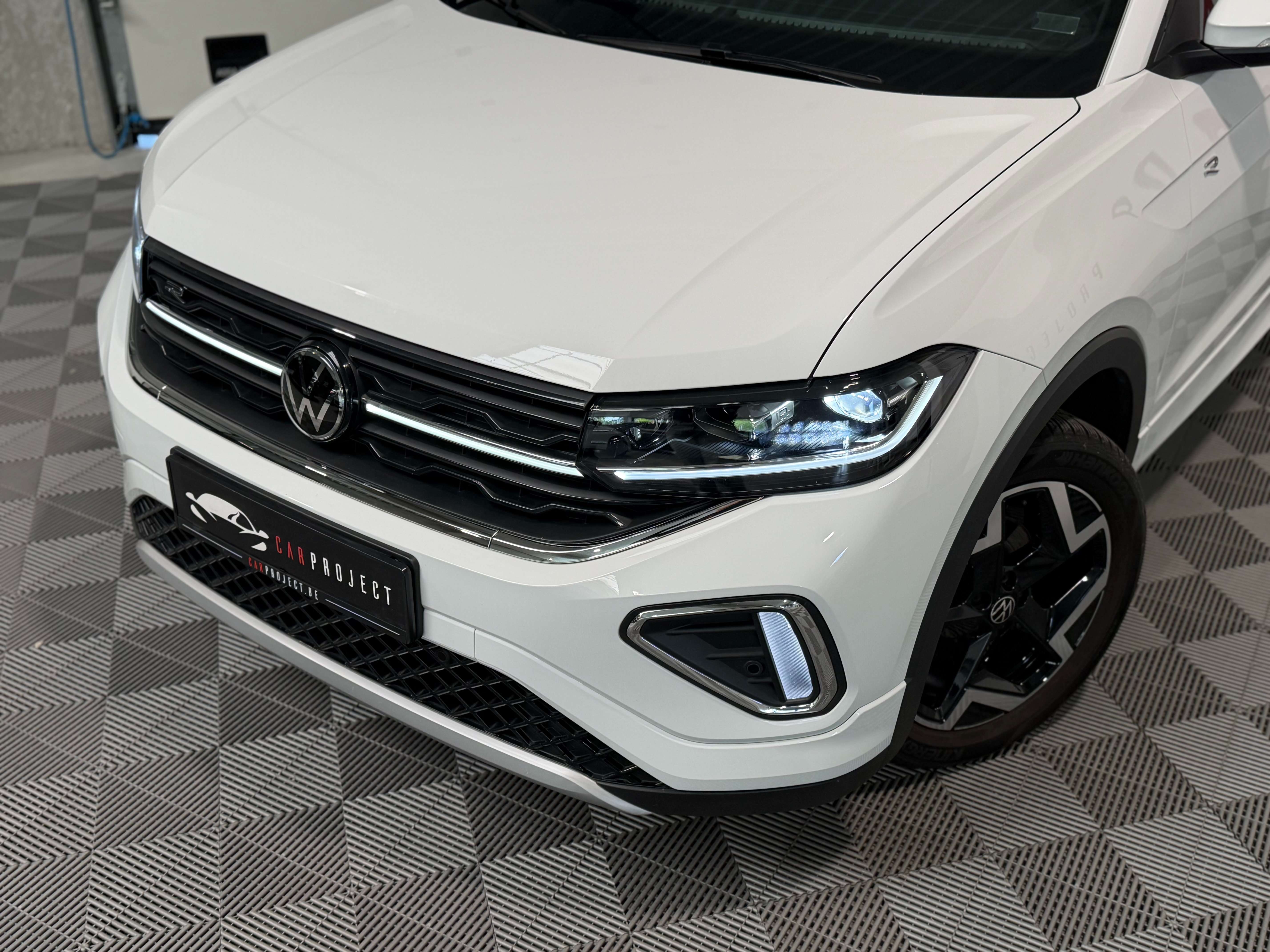 Volkswagen T-Cross 1.0 TSI R-Line DSG, Car-Play, Capteurs AV/AR, Sièges Chauffants
