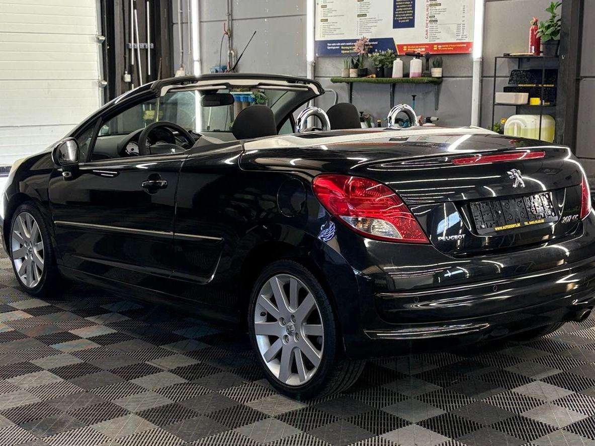 Peugeot 207 CC 1.6i AUTOMATIQUE bj. 2011 Euro 5