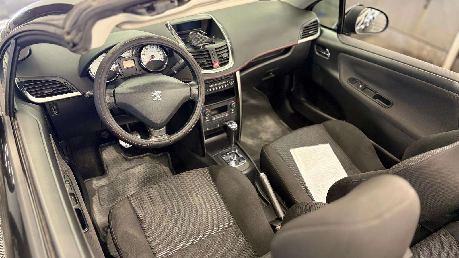 Peugeot 207 CC 1.6i AUTOMATIQUE bj. 2011 Euro 5
