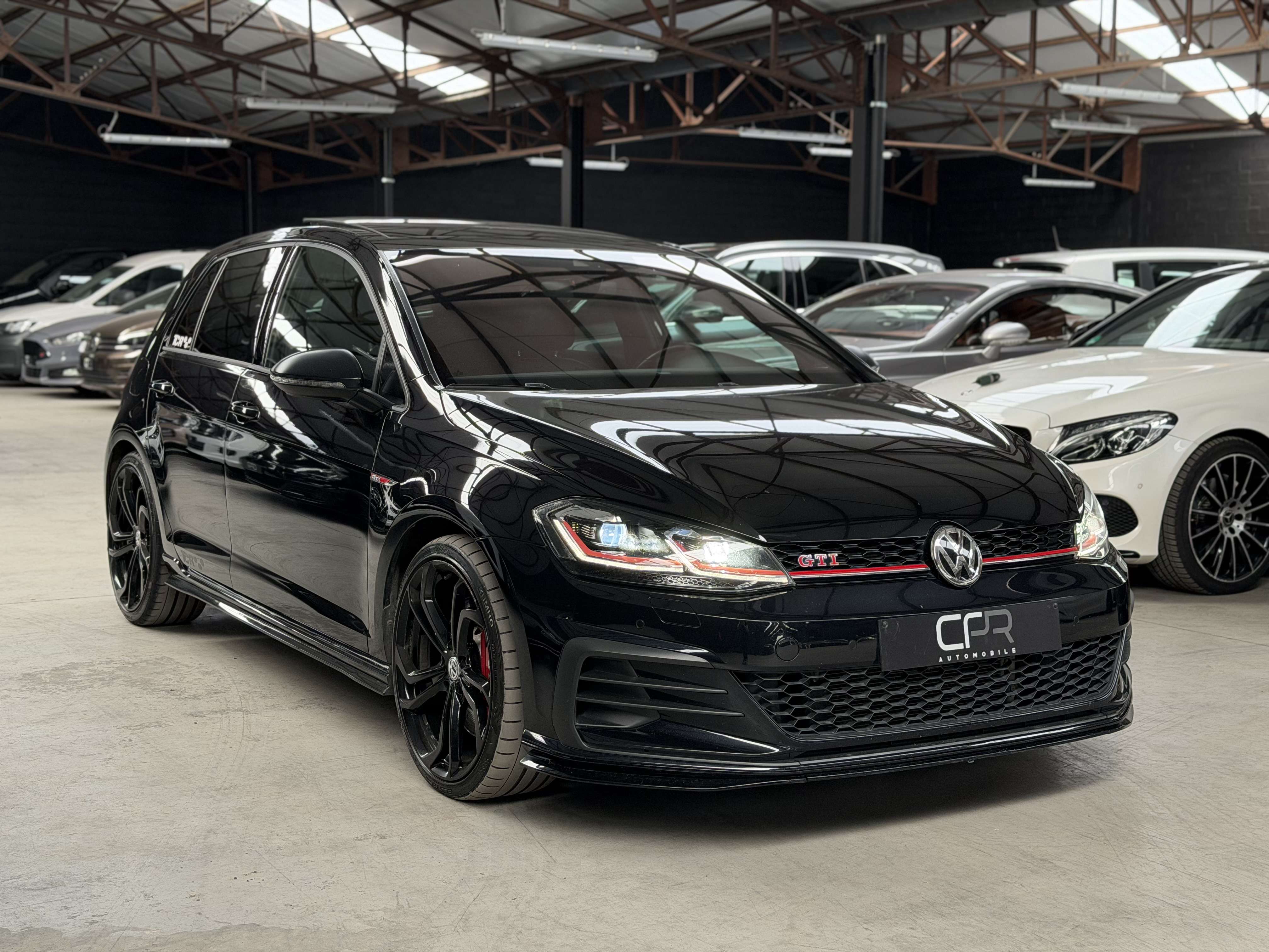 Volkswagen Golf GTI 2.0 TSI TCR * AKRA * PANO * SONO * GPS * CAMERA *
