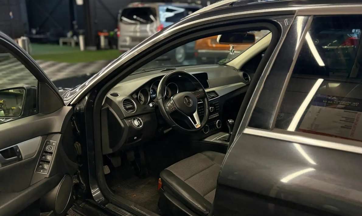 Mercedes-Benz C 200 CDI Avantgarde BJ 2014 KM 217000 REEDS VVK