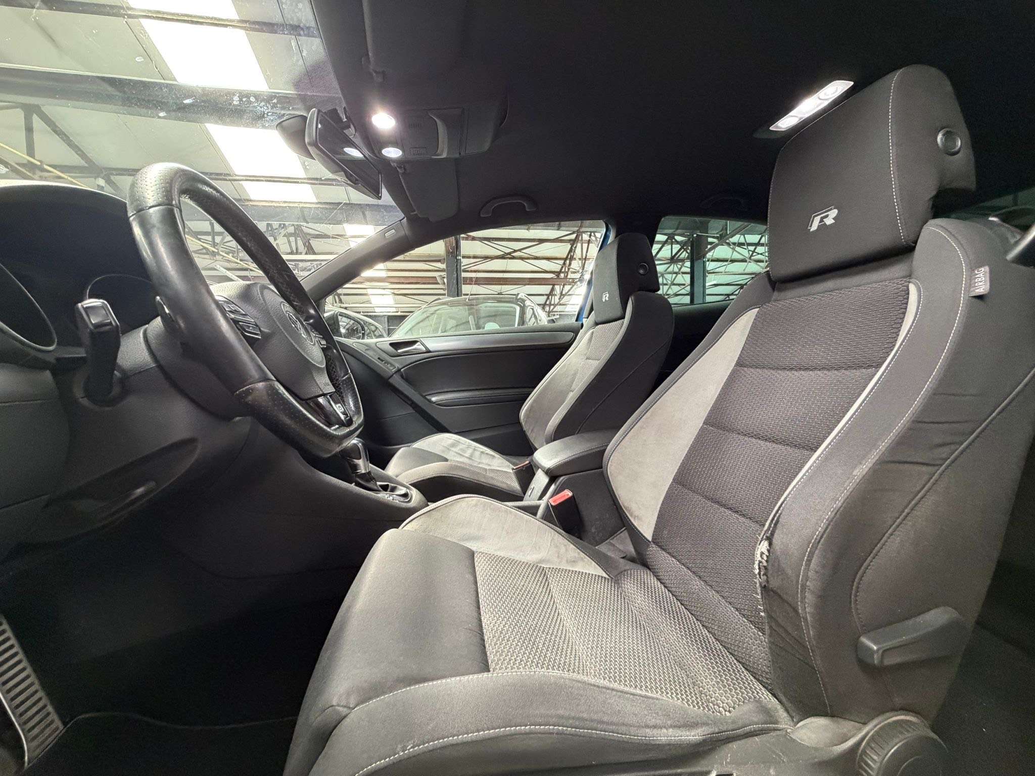Volkswagen Golf R 2.0i * UTILITAIRE * ECRAN * BOITE AUTO * BLUETOOTH * GARANTIE