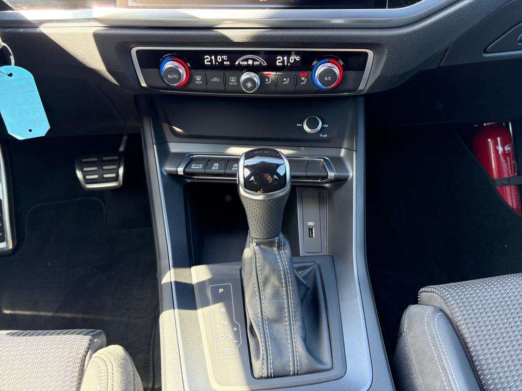 Audi Q3 Sportback Audi Q3 Sportback S line 35 TFSI 110(150) kW(ch) S tronic