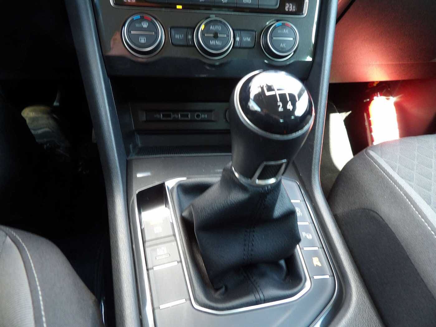 Volkswagen Tiguan Tiguan 1.5 TSI ACT Comfortline - camera 360°