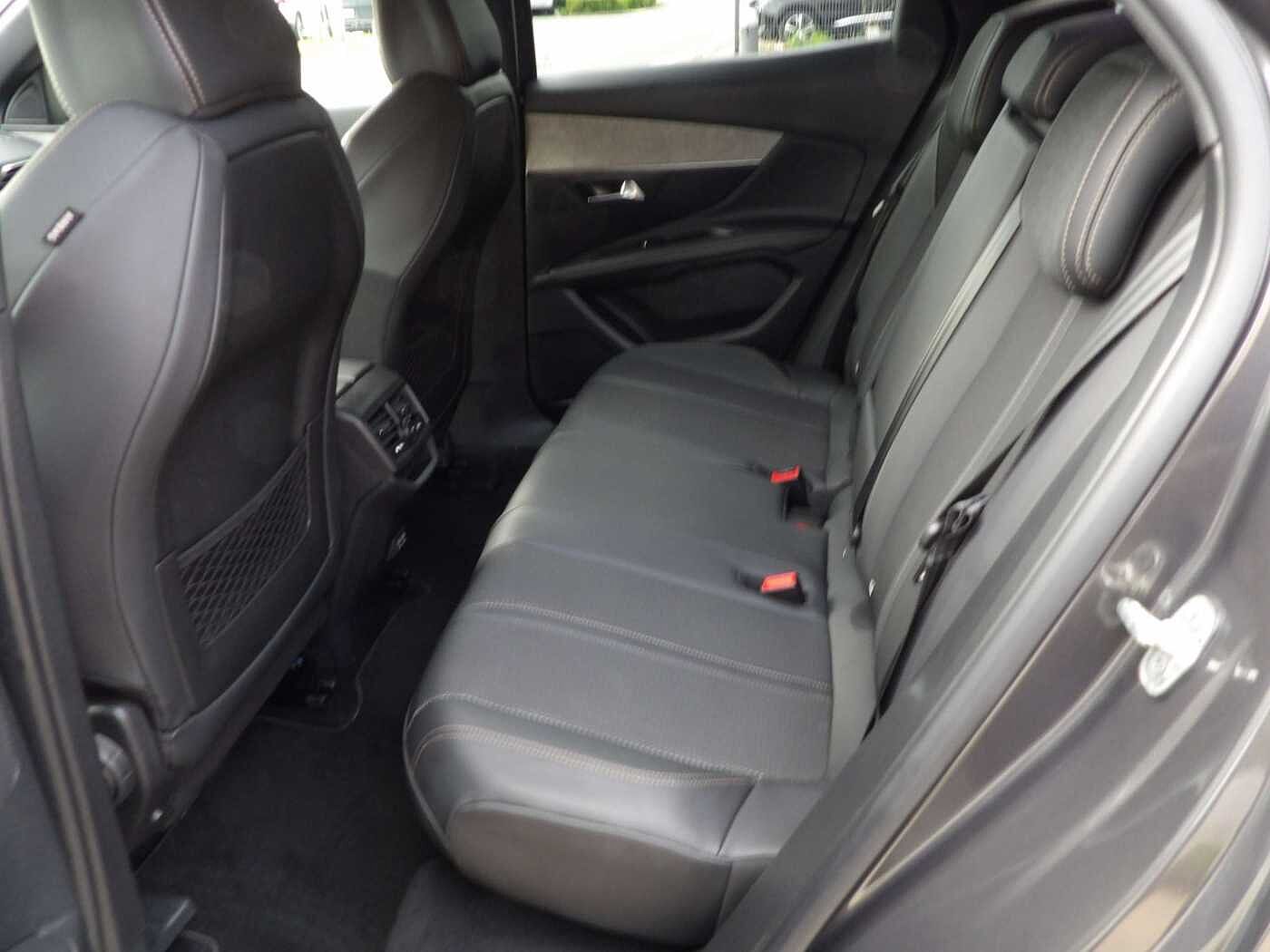 Peugeot 3008 3008 1.2 PureTech GT (EU6.4)