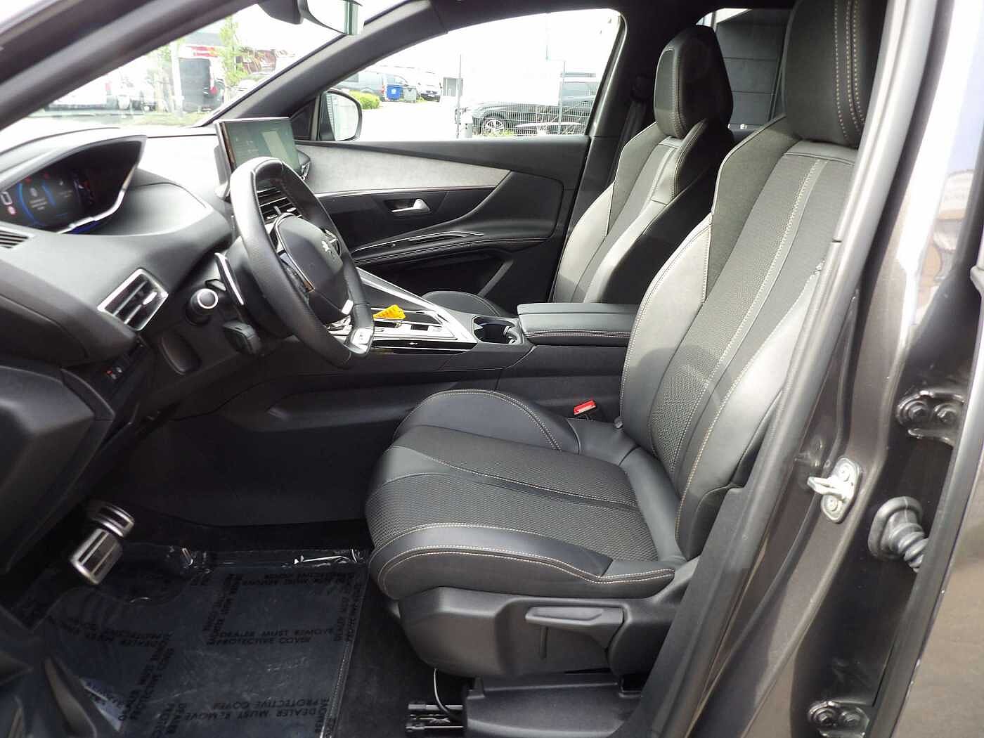 Peugeot 3008 3008 1.2 PureTech GT (EU6.4)