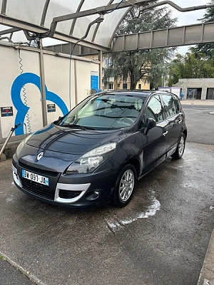 Renault Scenic III (3) 1.5 DCI 130 ENERGY LOUNGE E6