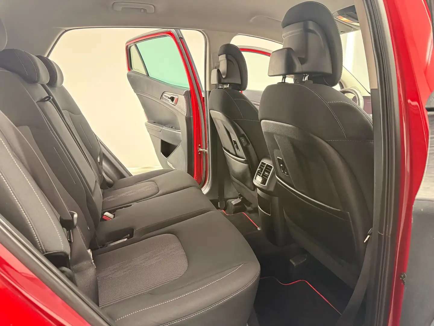 Kia Sportage 1.6 CRDi *CARPLAY*CAMERA*1ER PROP*GARANTIE 12 MOIS