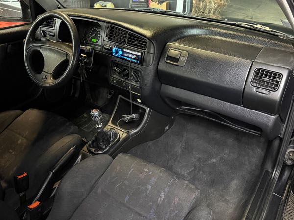 Volkswagen Golf III GTI 2.0e 115cv ( Révisée + Distribution neuve ✅)