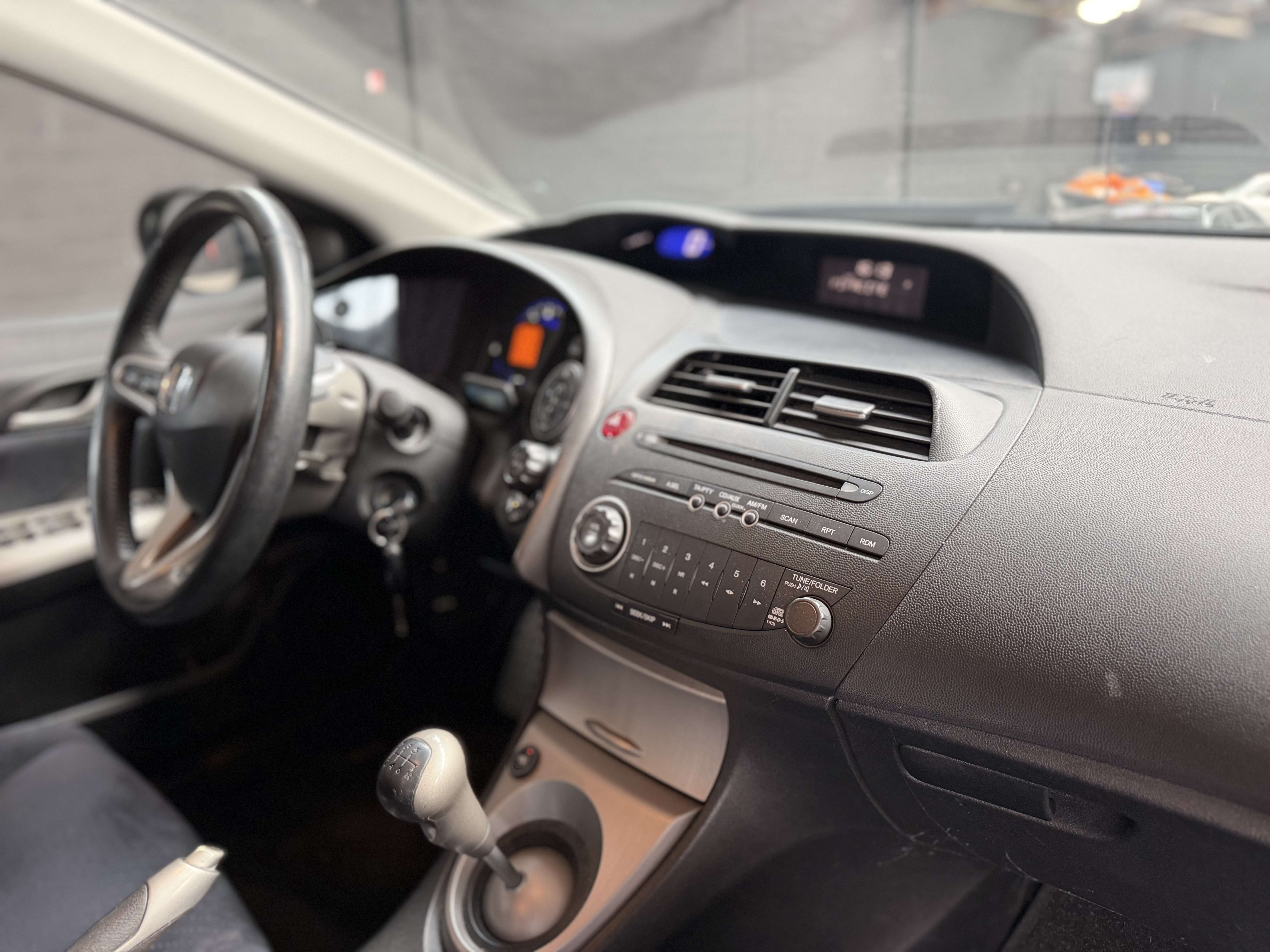 Honda Civic 1.4i * LPG * CLIM AUTO * ALCANTARA * RADAR