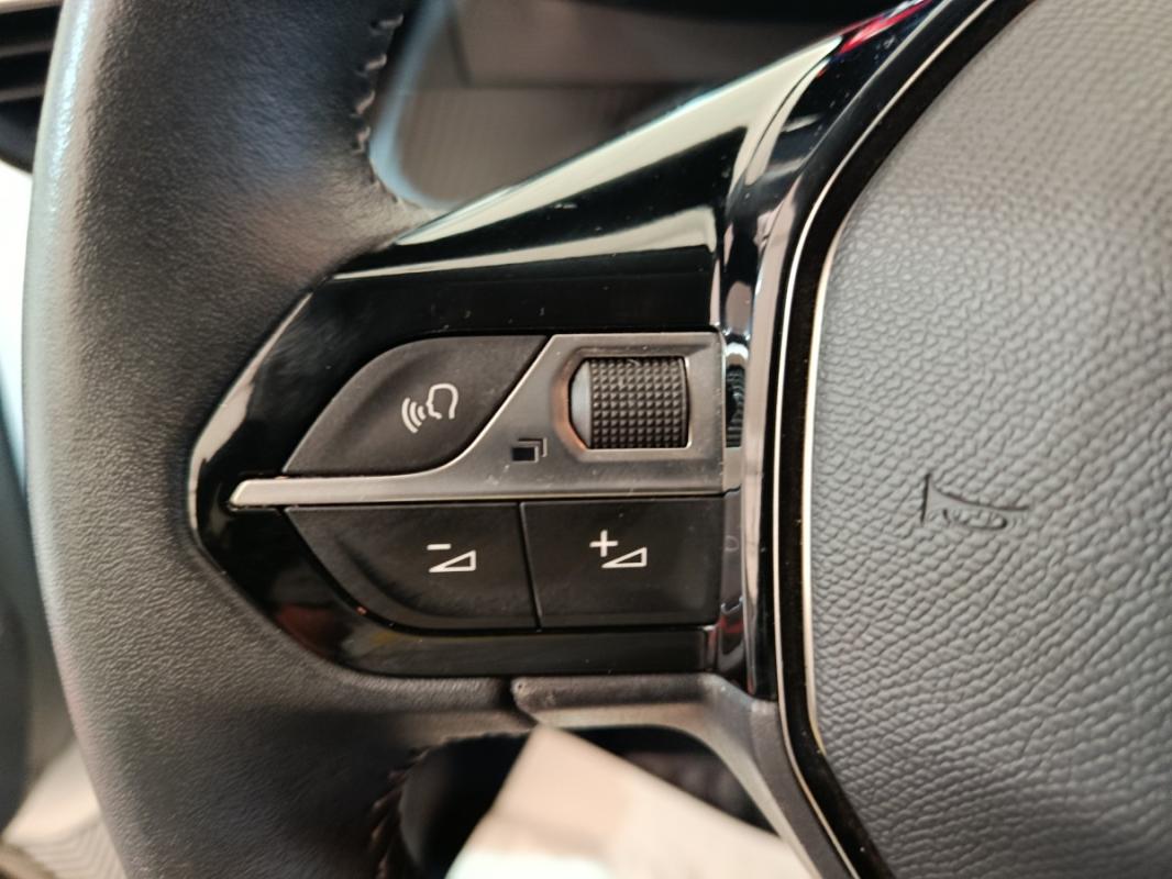 Peugeot 208 II PureTech 100 S&S Allure Business