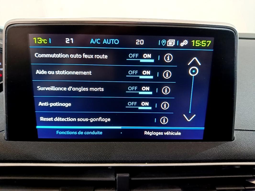 Peugeot 3008 II 1.6 HYBRID 225 E-EAT8 Allure