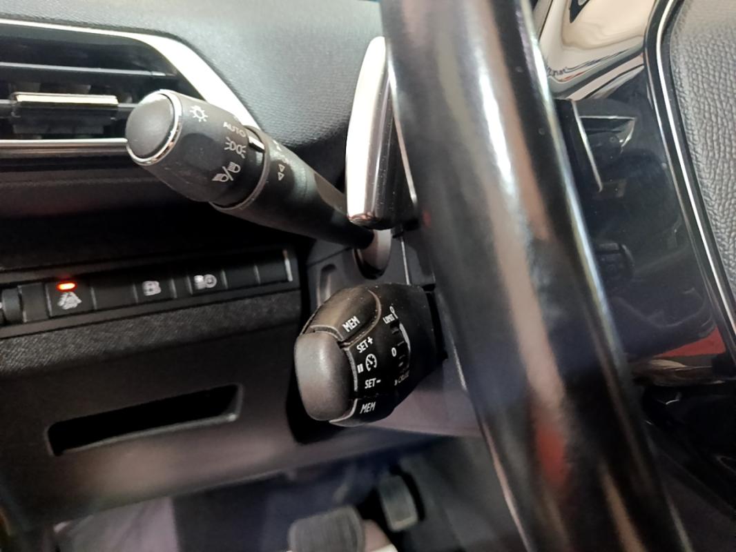 Peugeot 3008 II 1.6 HYBRID 225 E-EAT8 Allure